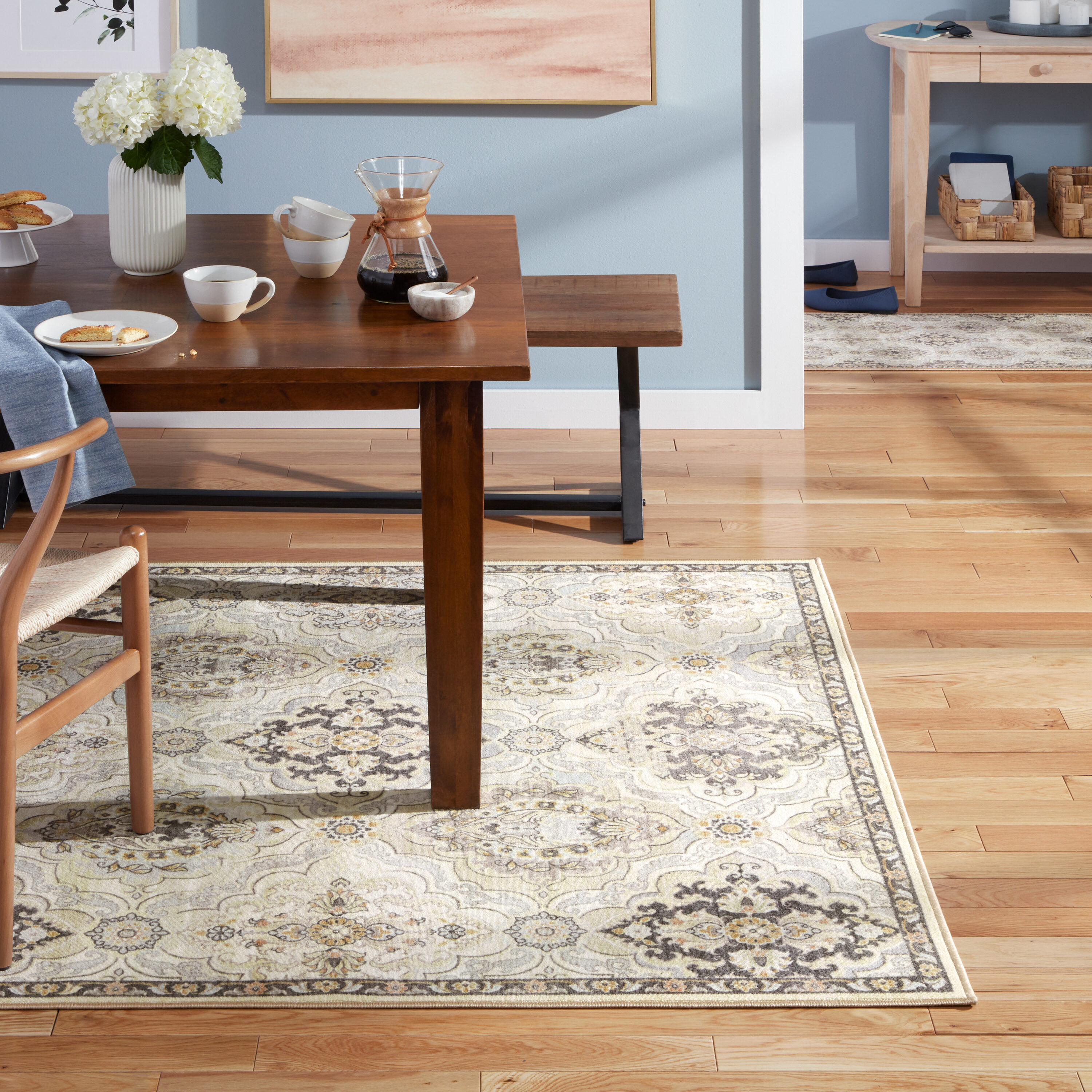 Town & Country Living 2-134014-150 Avani 5 x 7 (ft) Loomed Polyester Beige Rectangular Indoor Floral/Botanical Machine washable Area rug