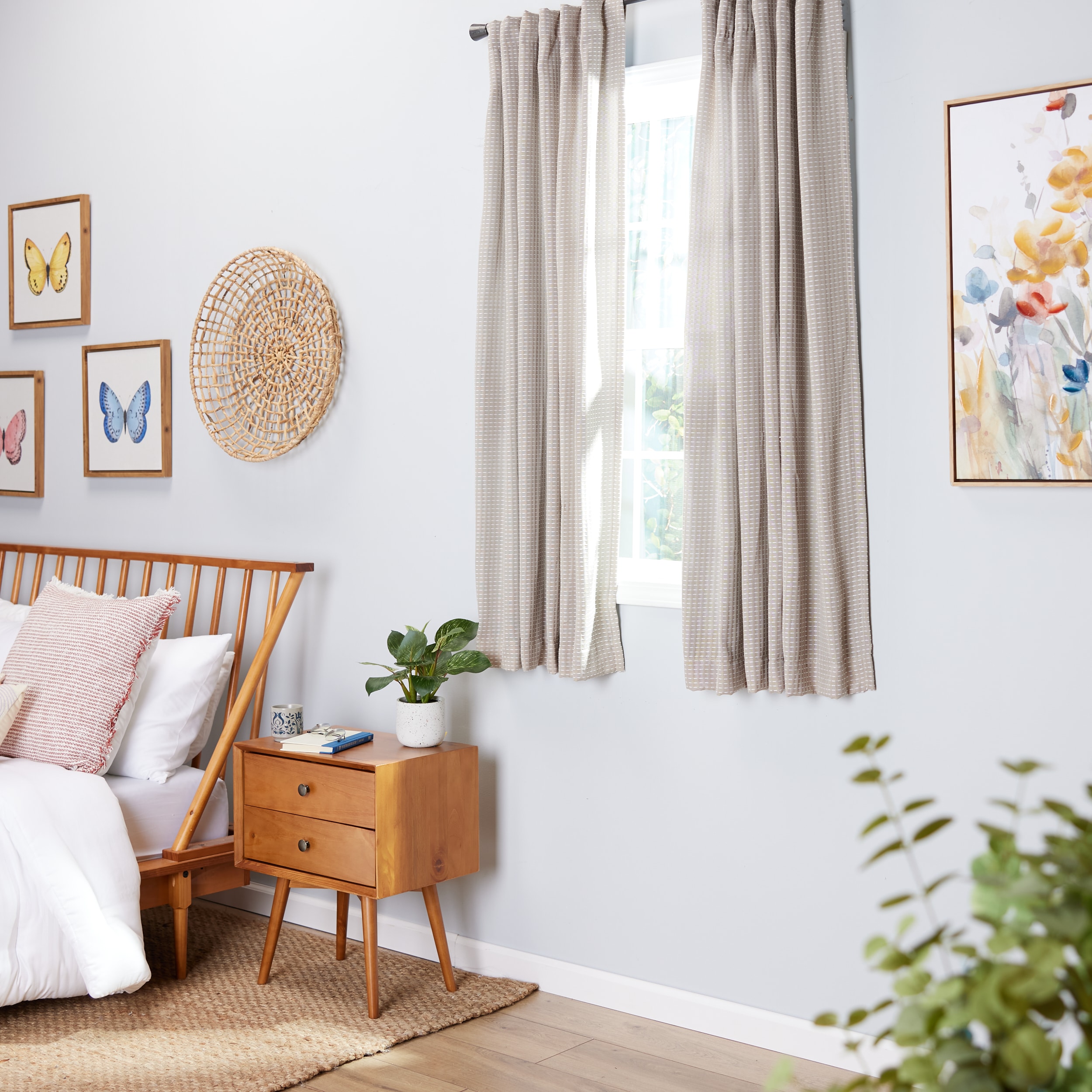 Origin 21 60407 63-Inches Taupe Room darkening Standard lined Back tab/Pinch pleat/Rod pocket Single curtain panel