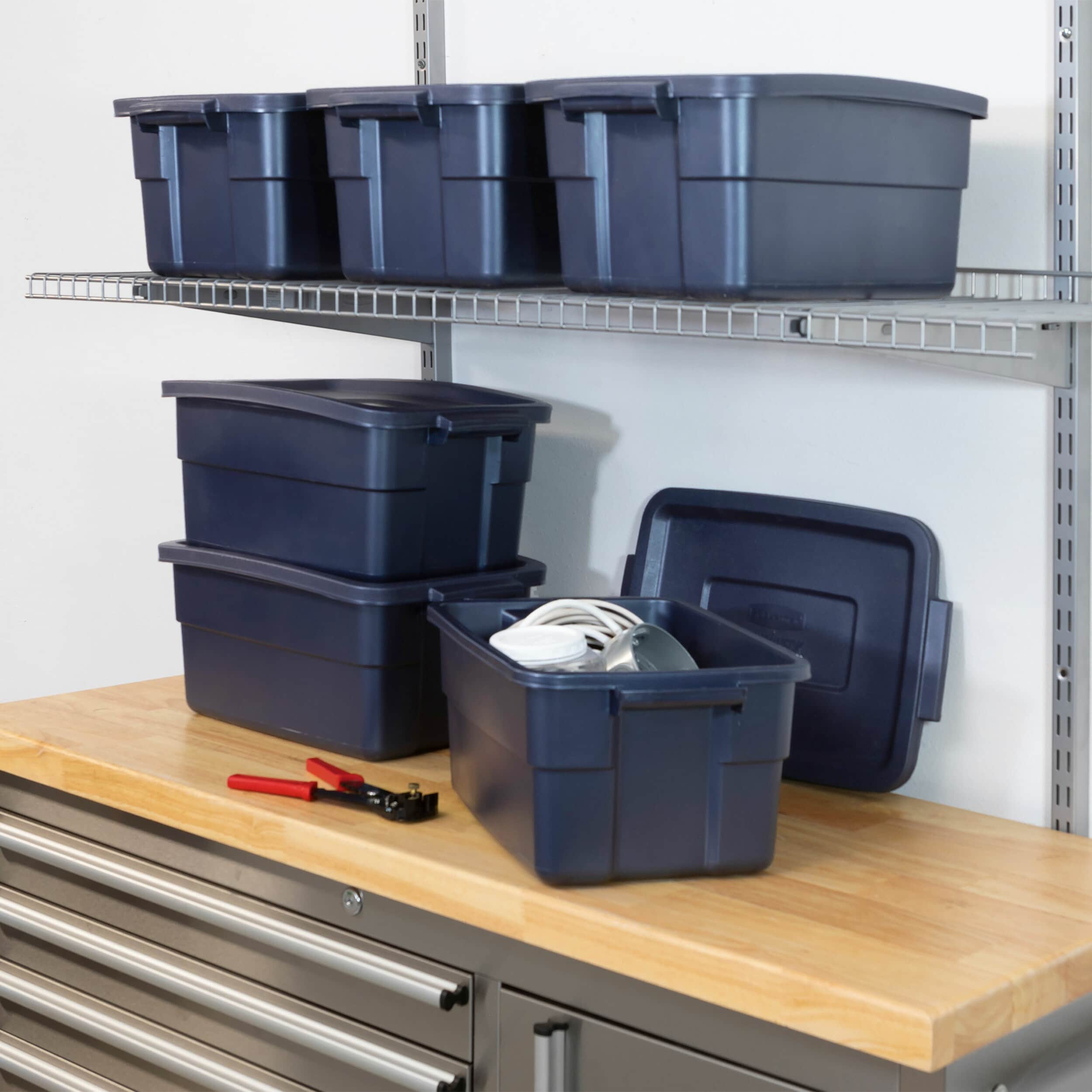 Rubbermaid 152991 Plastic-Storage-Totes - View #2