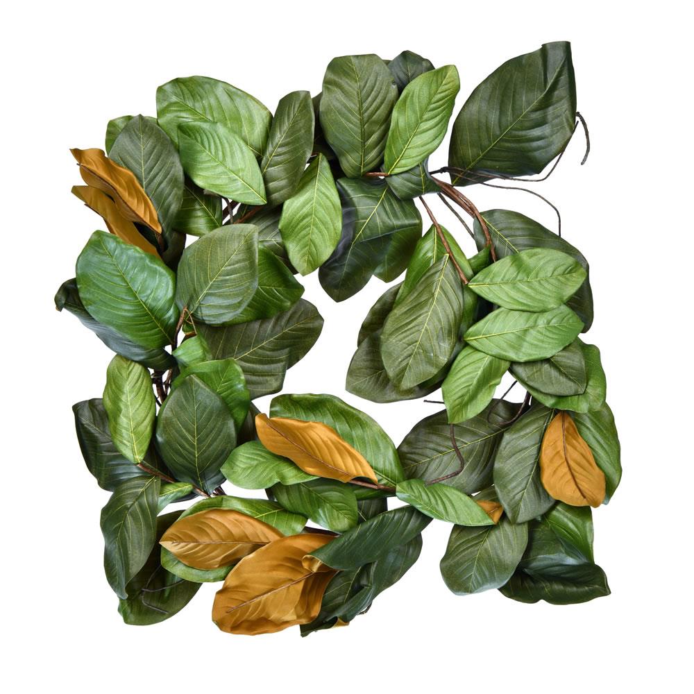 Vickerman FT190130 30-in Green Indoor Magnolia Artificial Wreath