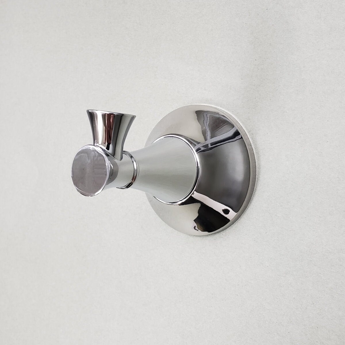 ARISTA BA2701-RHKL-CH Robe-Hooks - View #3