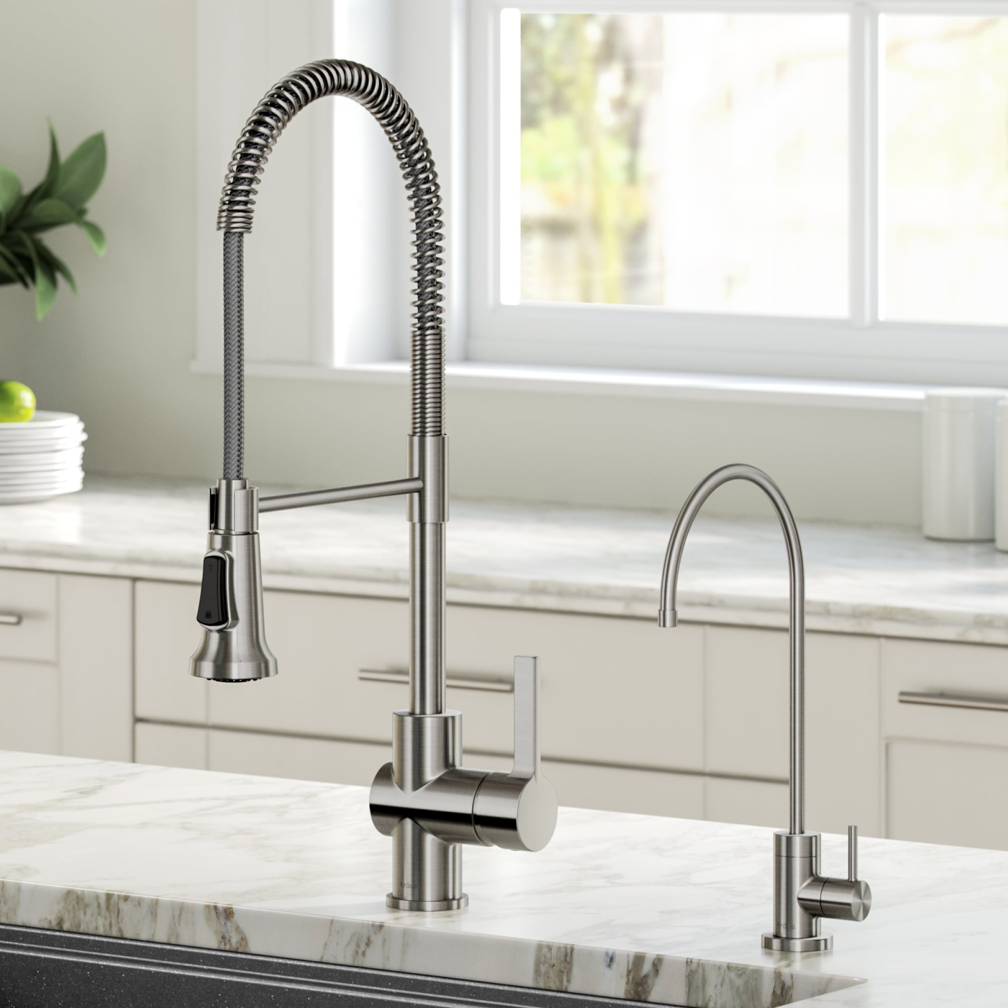 Stainless Steel Commercial Style Kitchen Faucet with Pull-out Spray