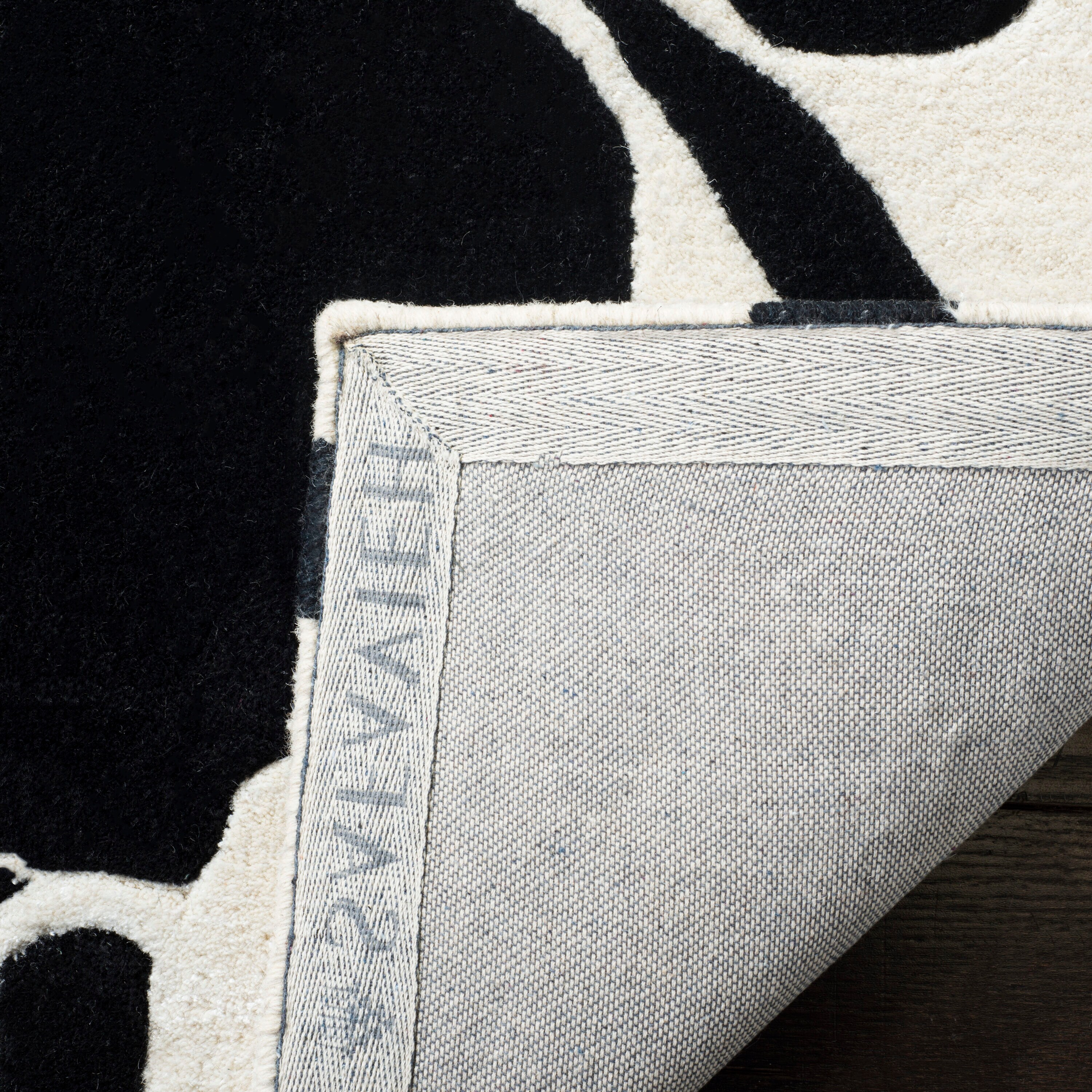 Safavieh SOH730A-5 rugs - View #3