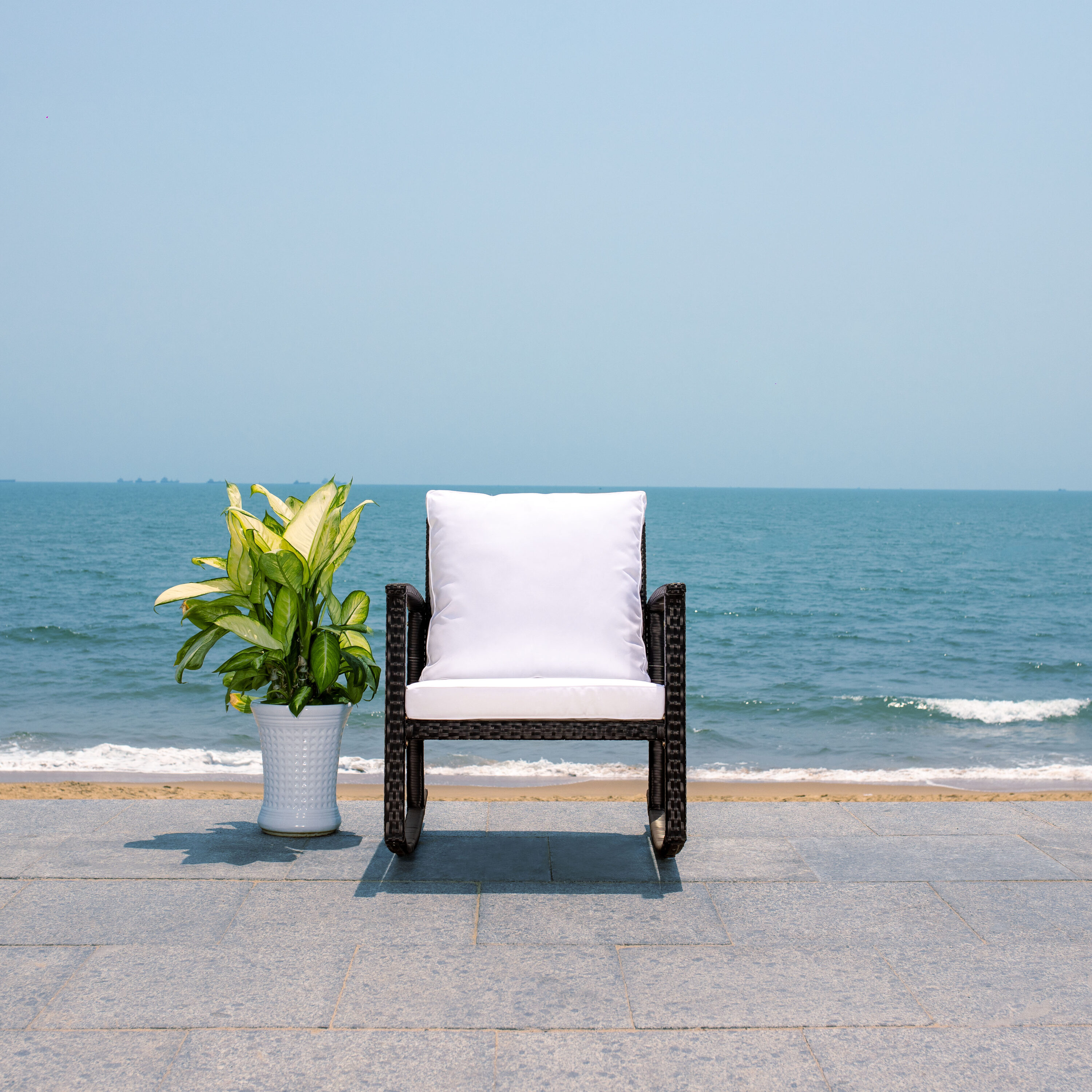 Safavieh PAT7721A Patio-Chairs - View #8