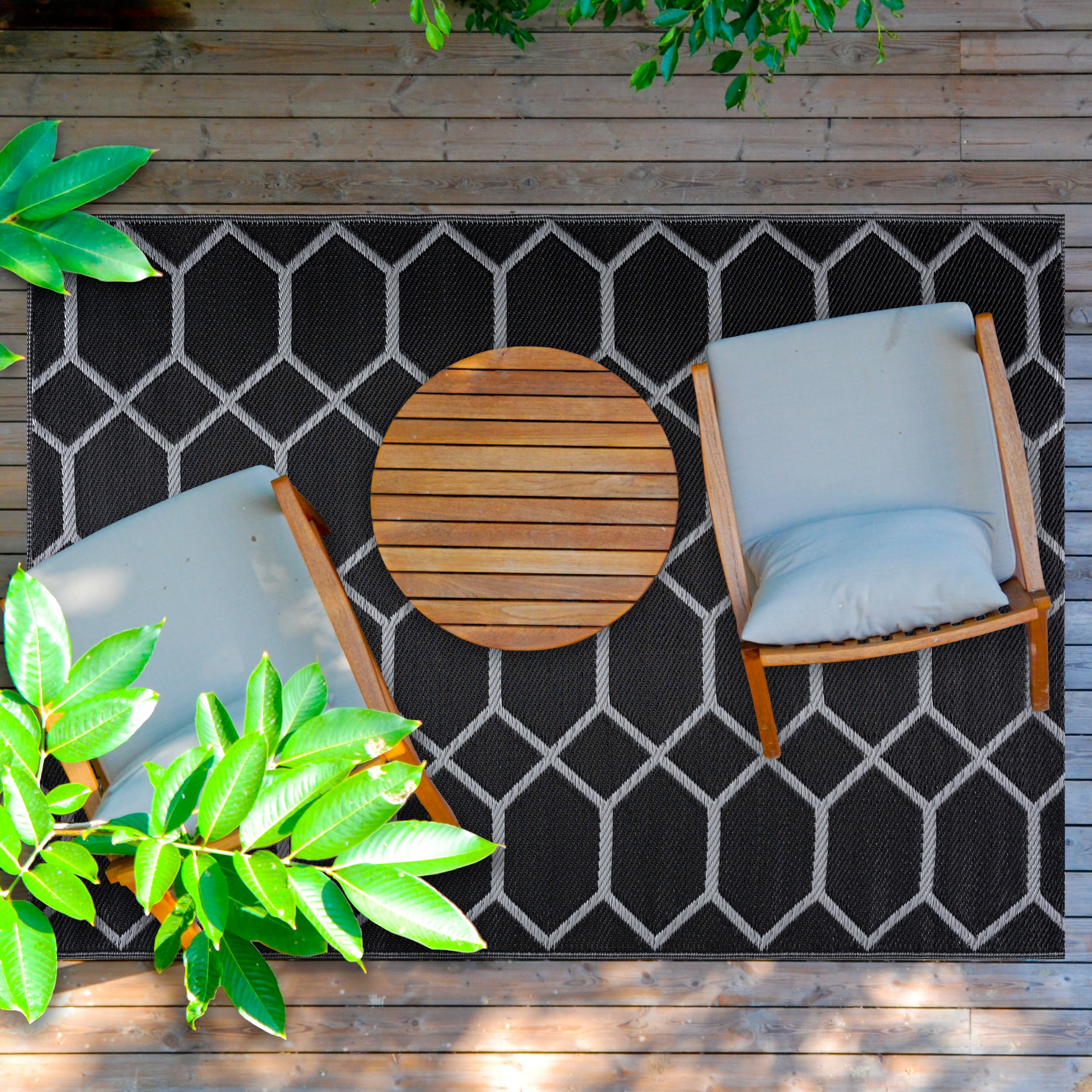 Playa Rug PLY-R-MIA-BG-6X9 6 x 9 (ft) Knotted Polypropylene Miami-BlackGray Rectangular Indoor/Outdoor Geometric Area rug
