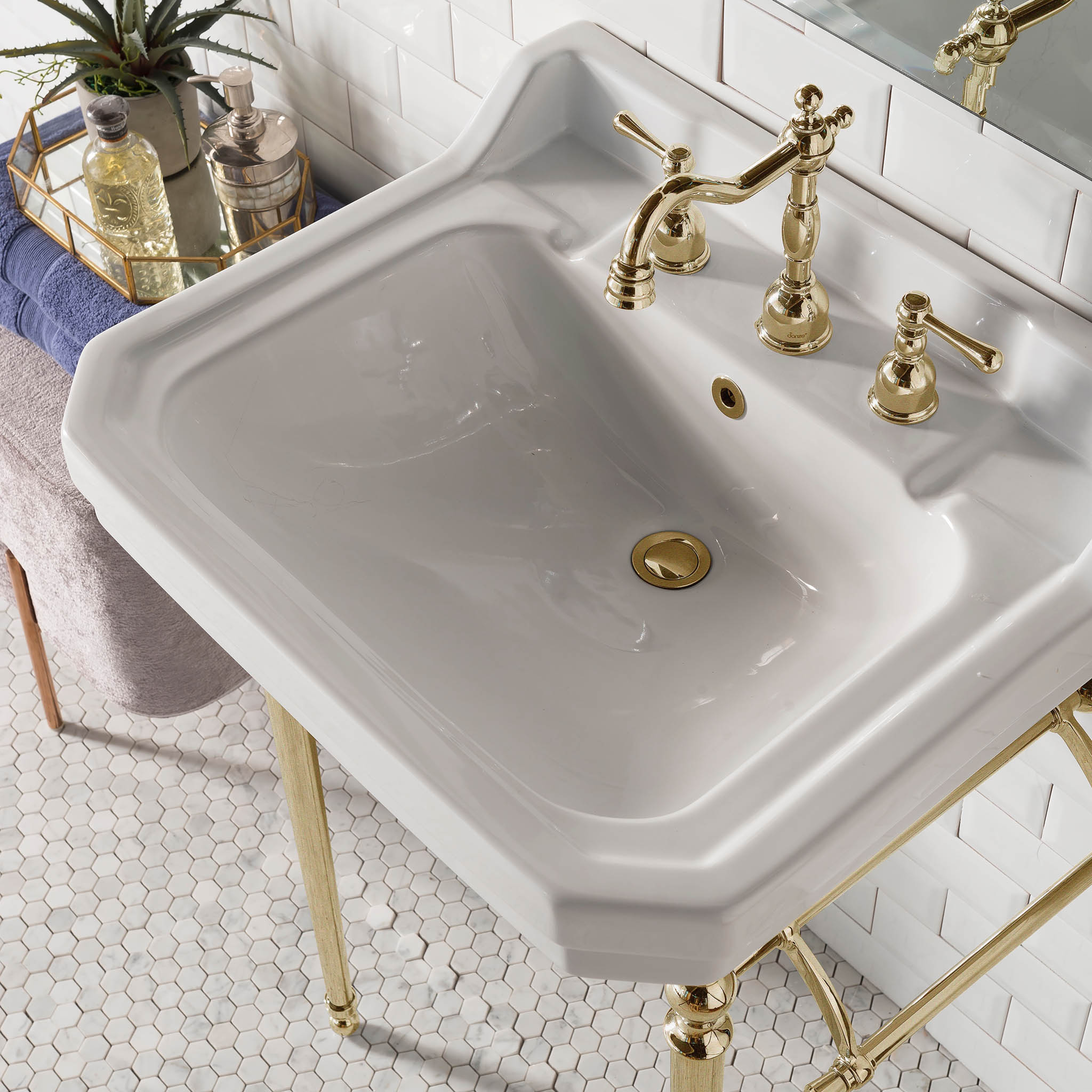 James Martin Vanities 318-V24-BRS-CRM Bath-Vanity-Combo - View #4