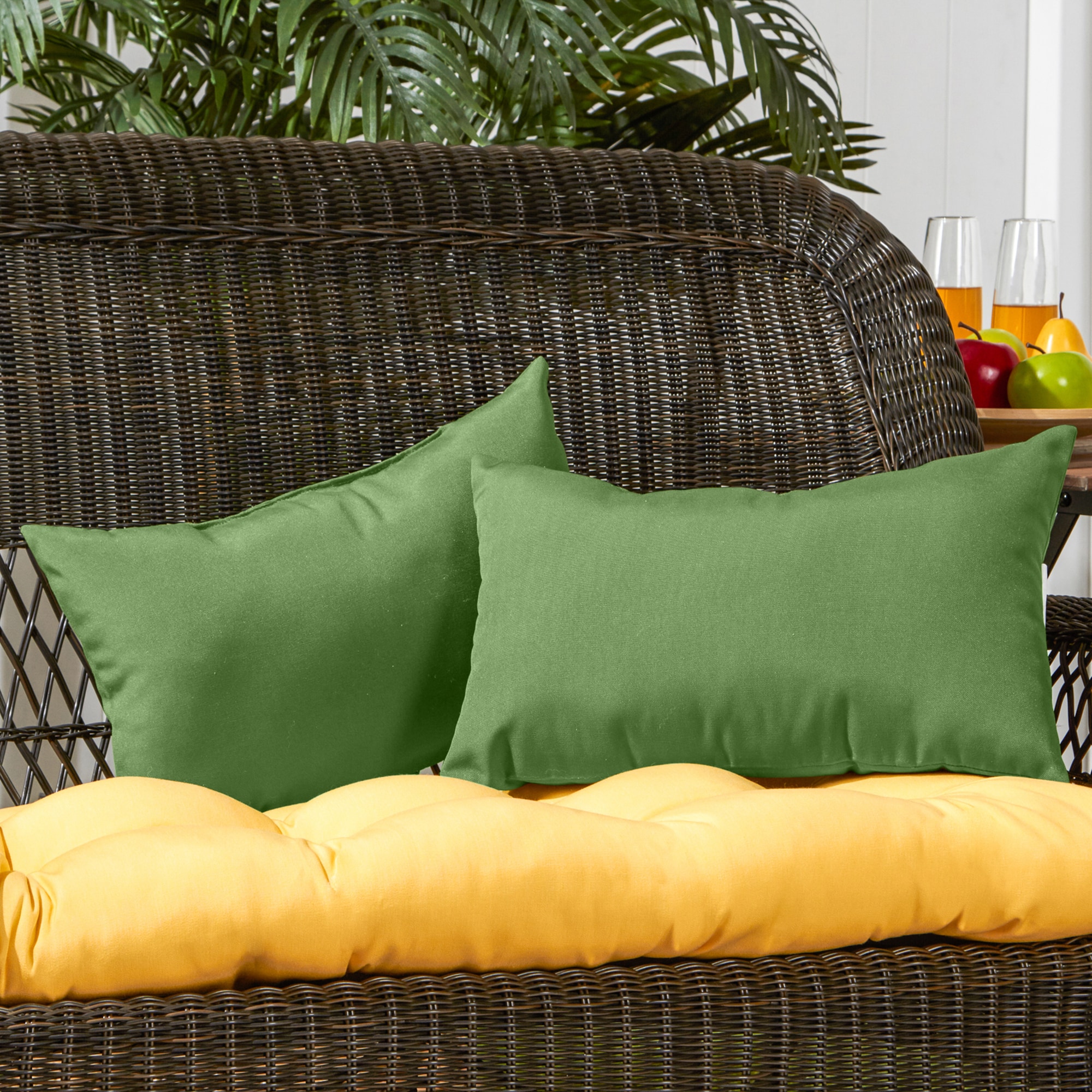 Hunter green 2024 outdoor cushions