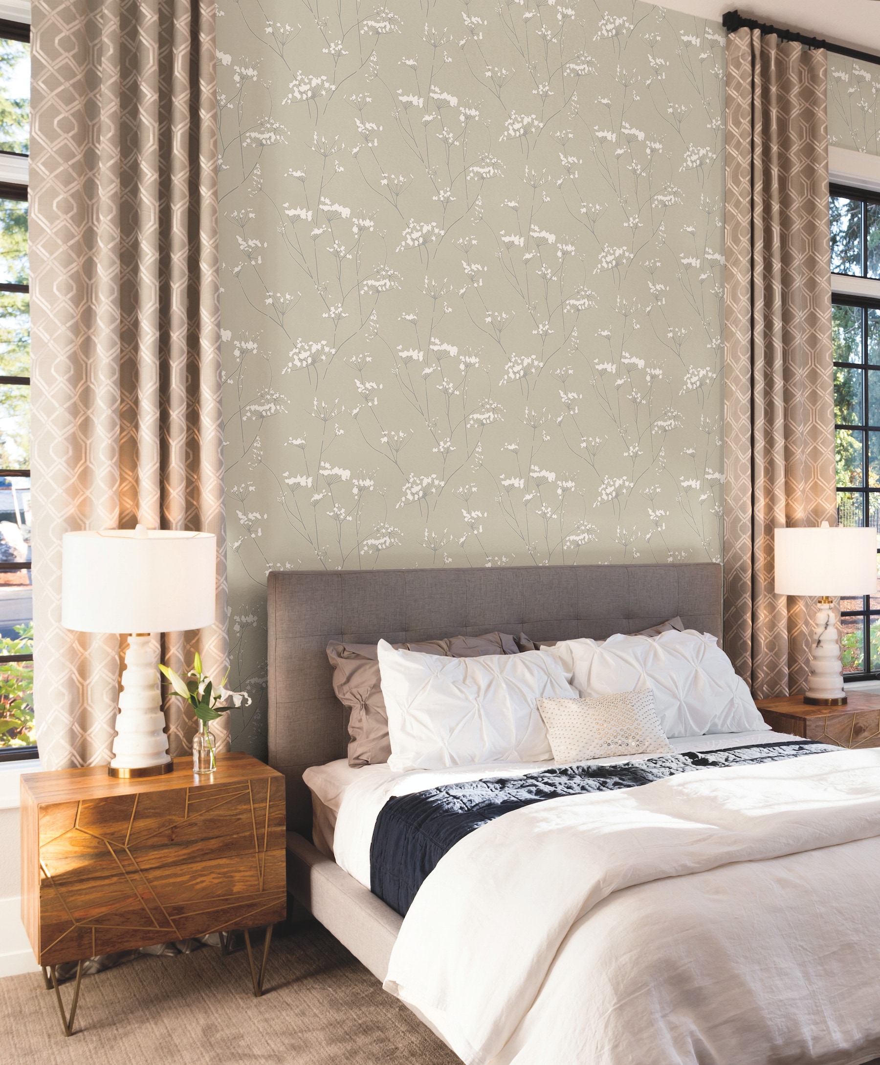York Wallcoverings NA0599 Candice Olson Botanical Dreams 60.8-Sq. Feet Tan Non-woven Ivy/Vines Unpasted Wallpaper