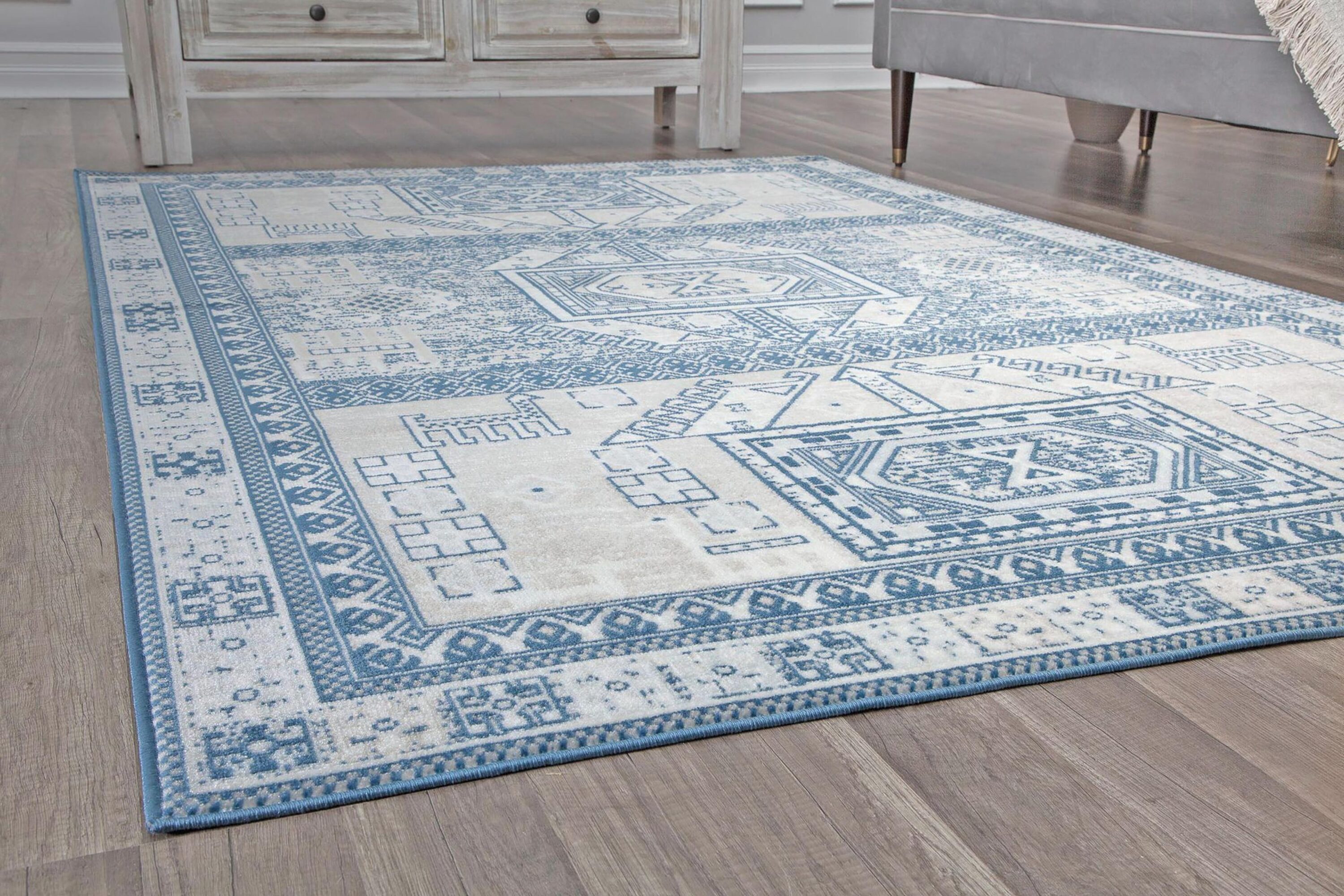 Azure Elegance 5' x 7' Reversible Blue Synthetic Area Rug