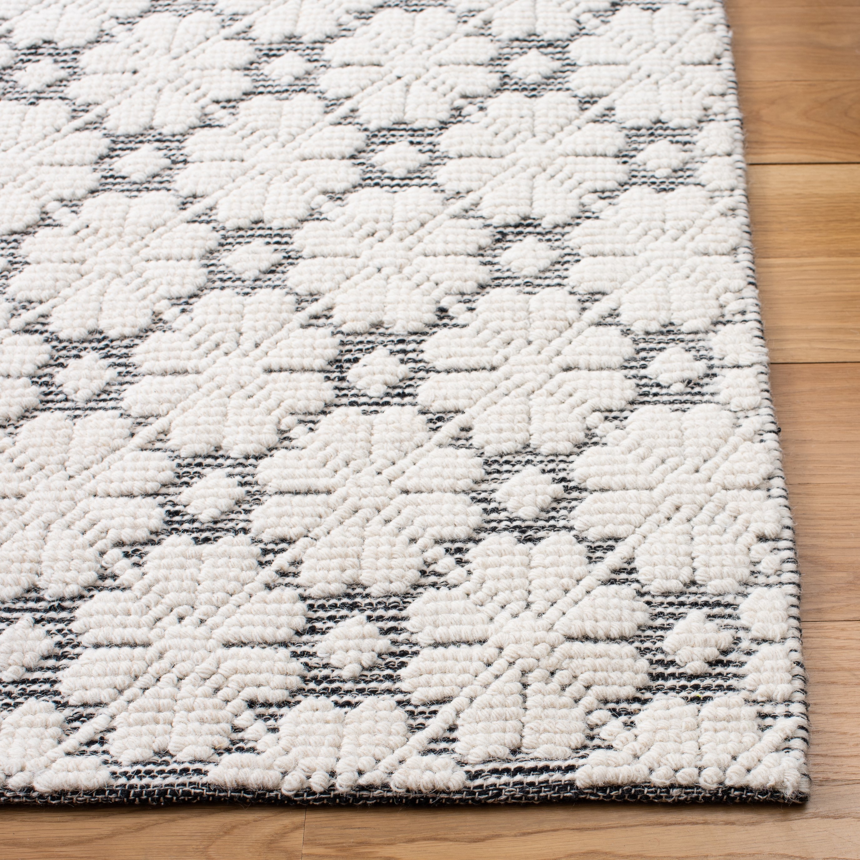 Safavieh VRM303Z-4 rugs - View #4