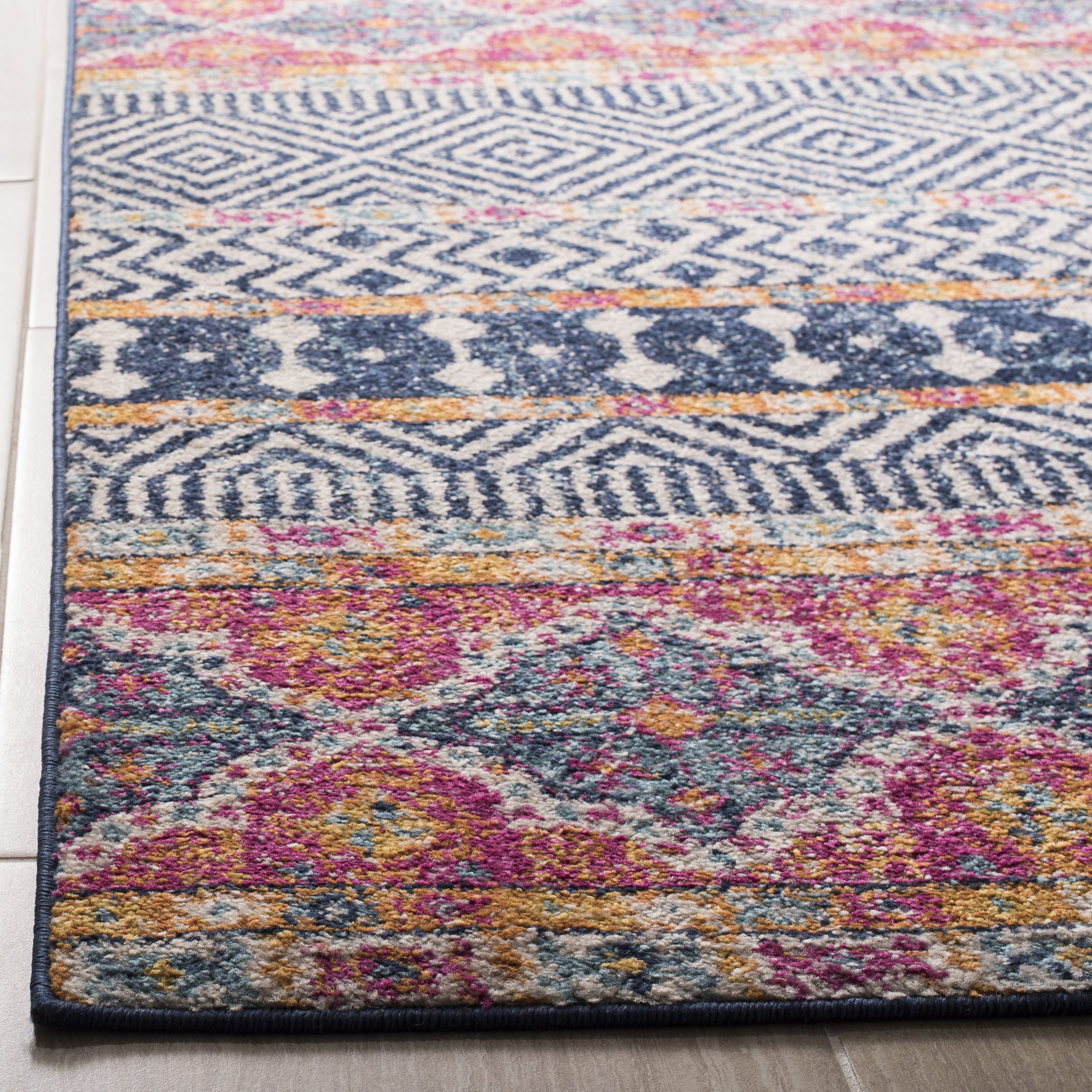 Safavieh MAD797N-7SQ rugs - View #3