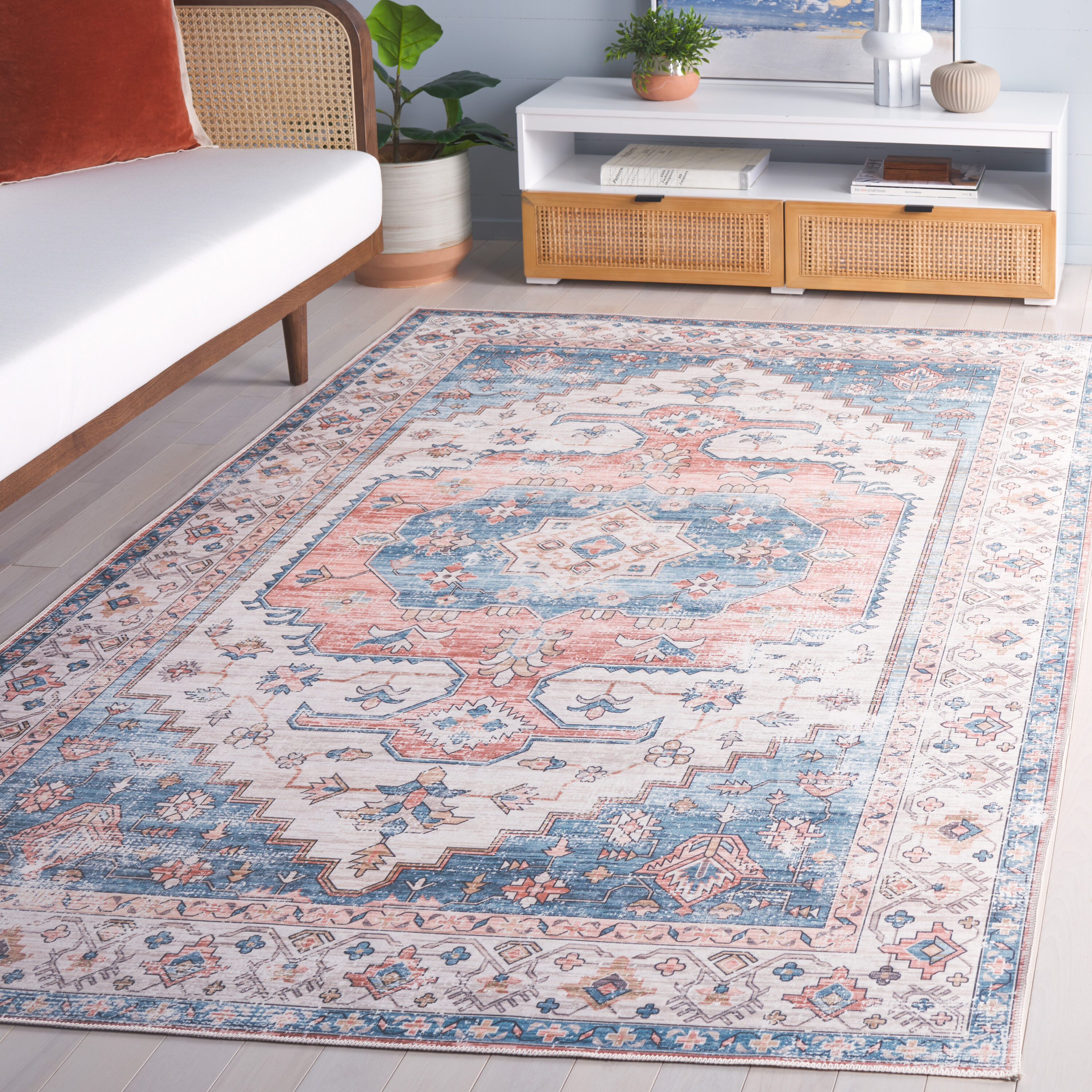 Arizona 181B Beige/Light Blue 4ft x 6ft Traditional Rug