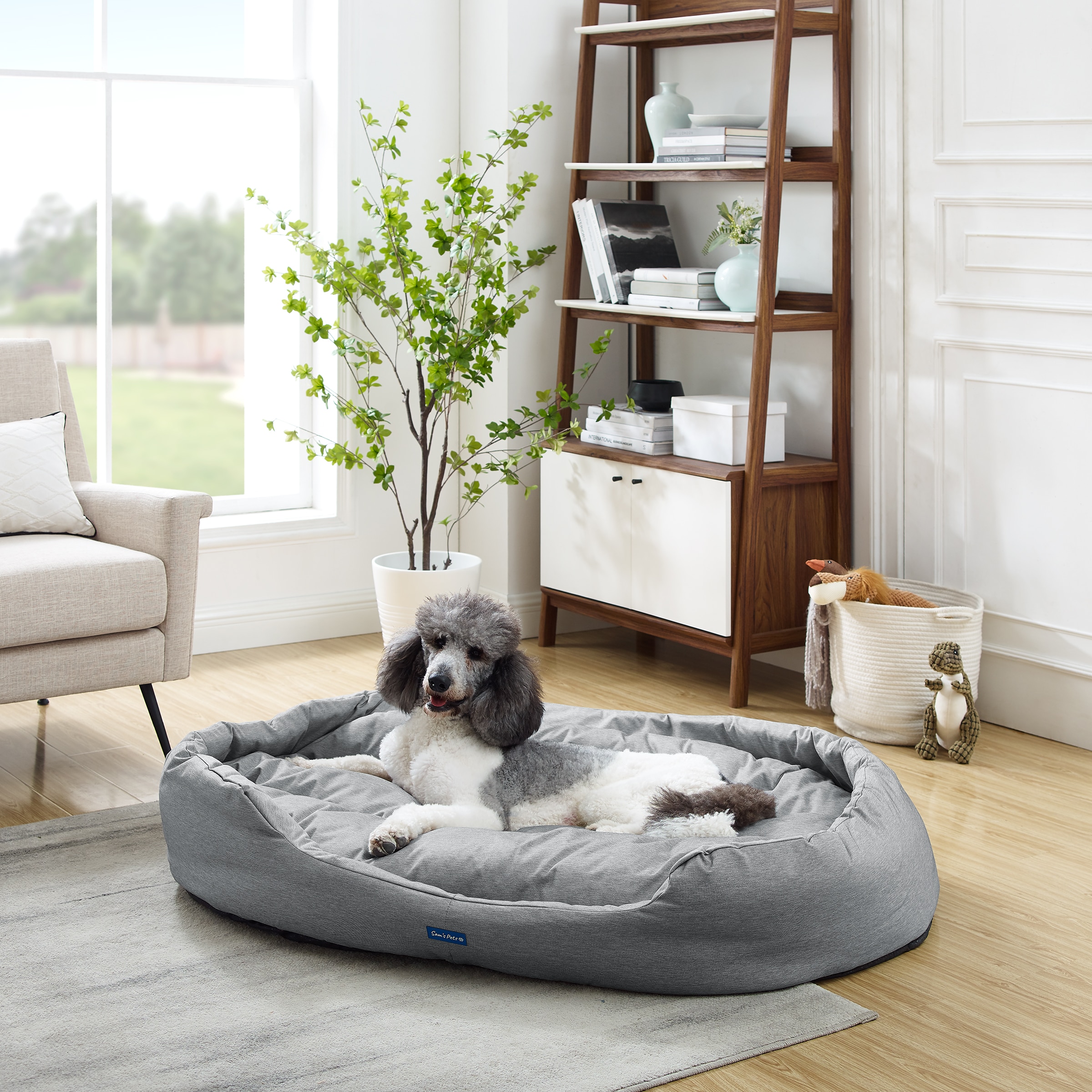 Sam's Pets Gray Round 35.43-in x 53.15-in Bed (For Extra Large Pets) in ...