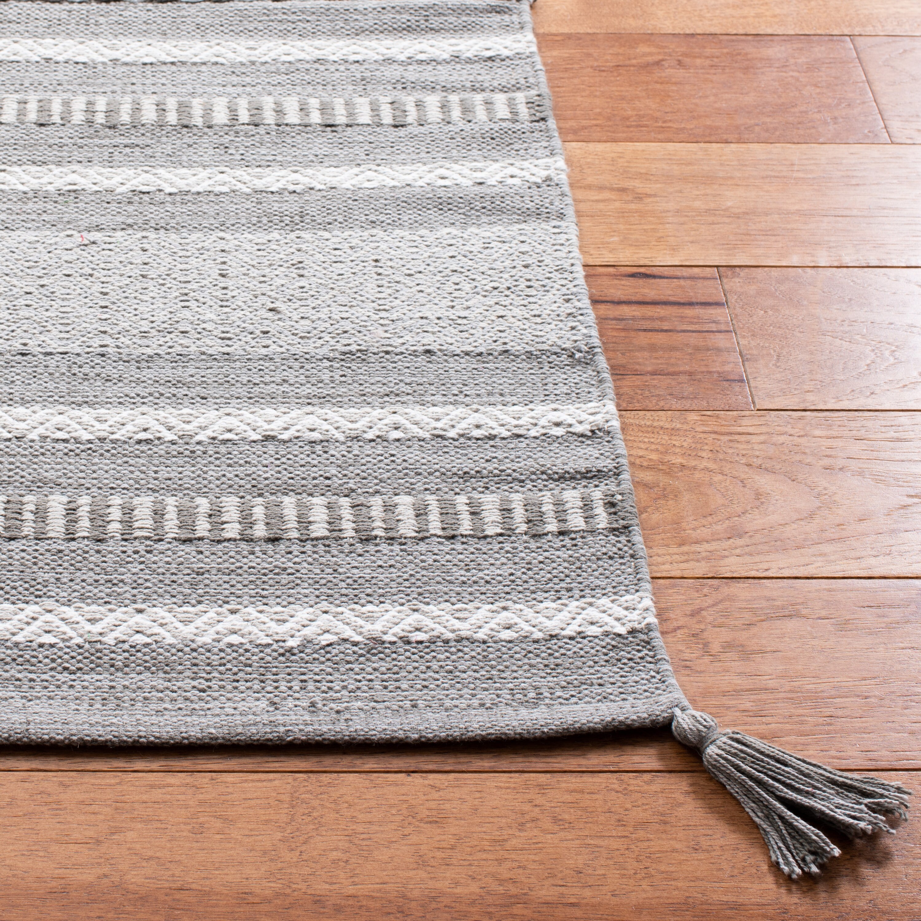 Safavieh MTK215F-8 rugs - View #3