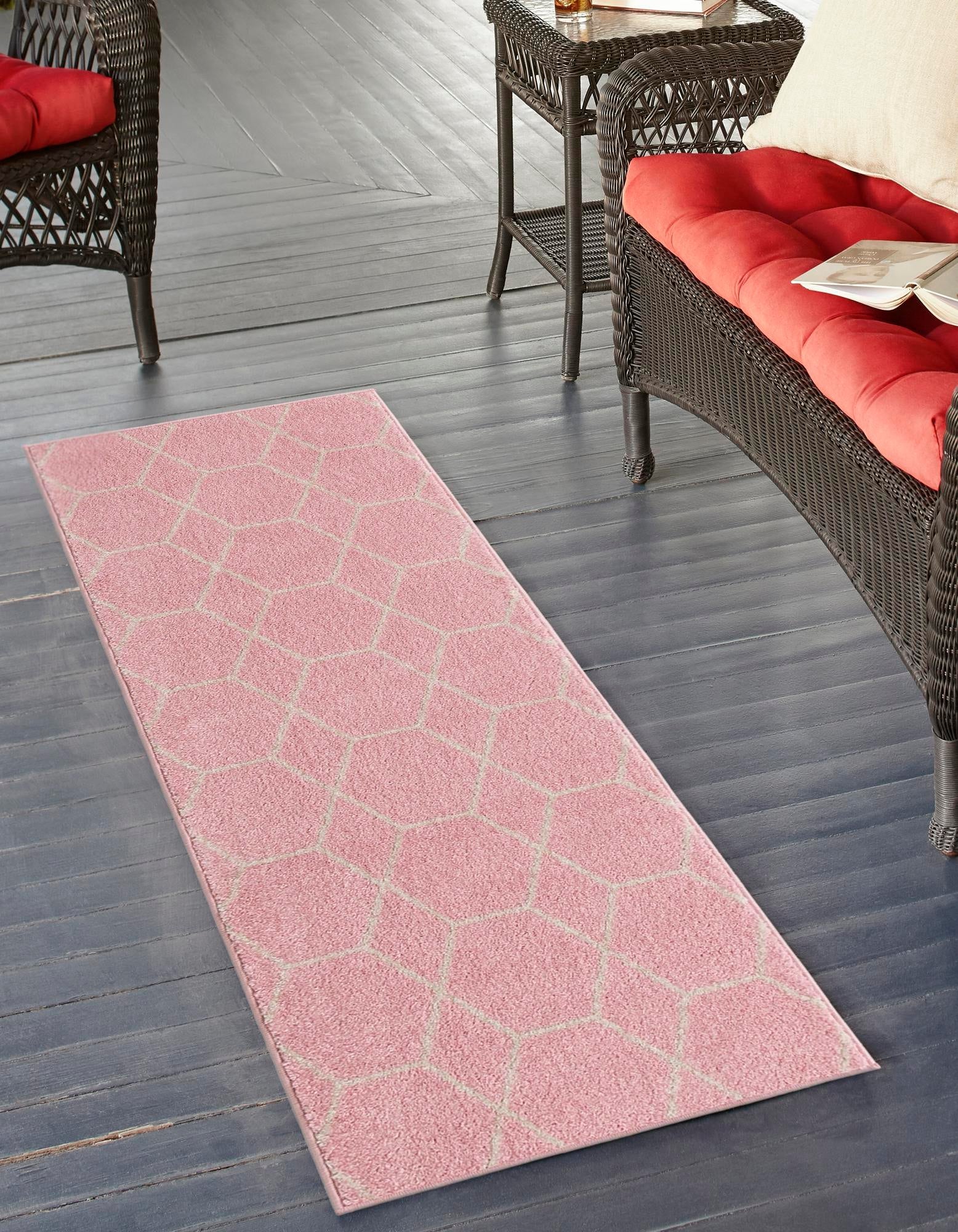 Unique Loom 3151600 Trellis Frieze 2 x 10 (ft) Loomed Polypropylene Light Pink Rectangular Indoor Trellis Runner rug