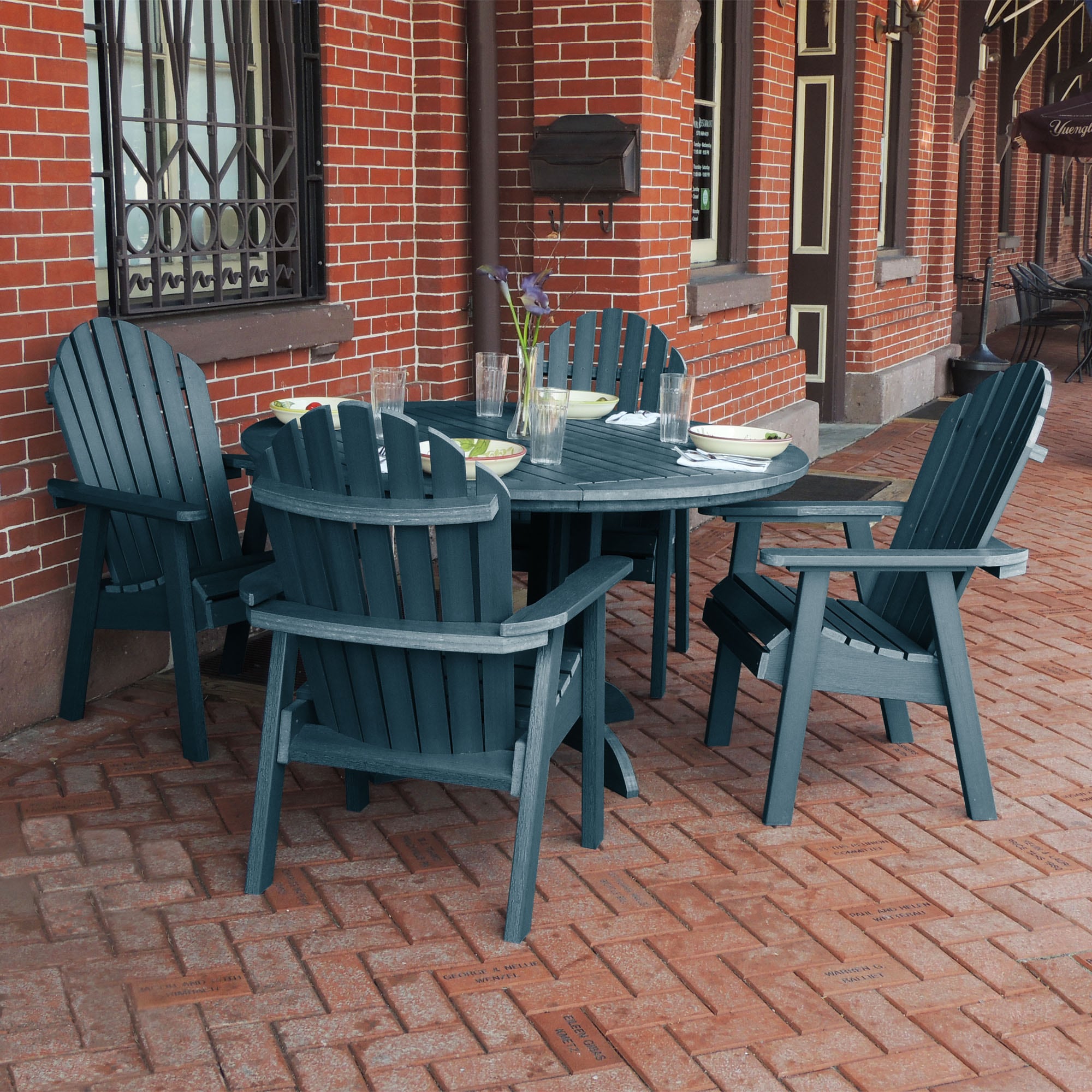 highwood CM-ST5SQD1-NBE Sequoia Professional 5 -Piece Nantucket Blue Patio Dining Set Plastic Round Table with 4 Stationary Chairs