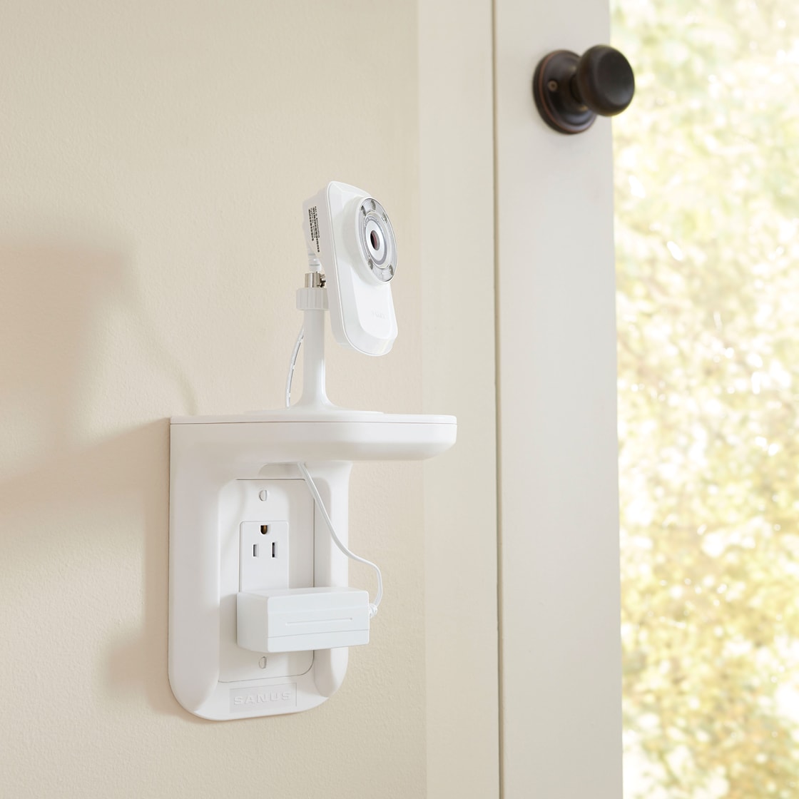Sanus LOS1-W1 Electrical-Wall-Plates - View #8
