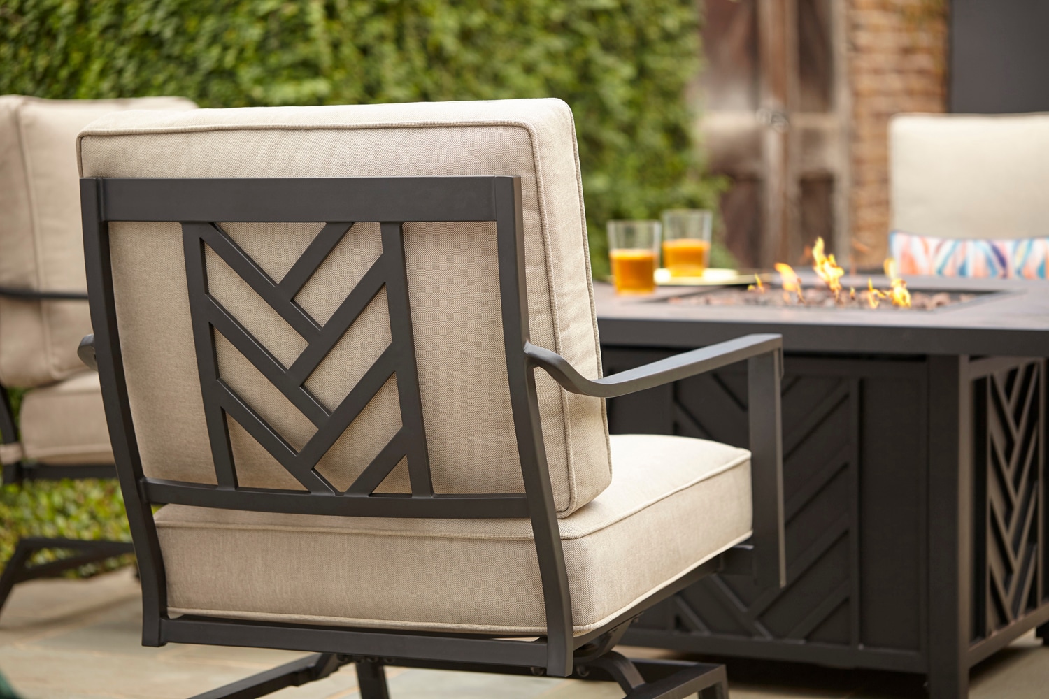 allen roth 42.0 Inches W Black Steel Tabletop Liquid propane Fire table