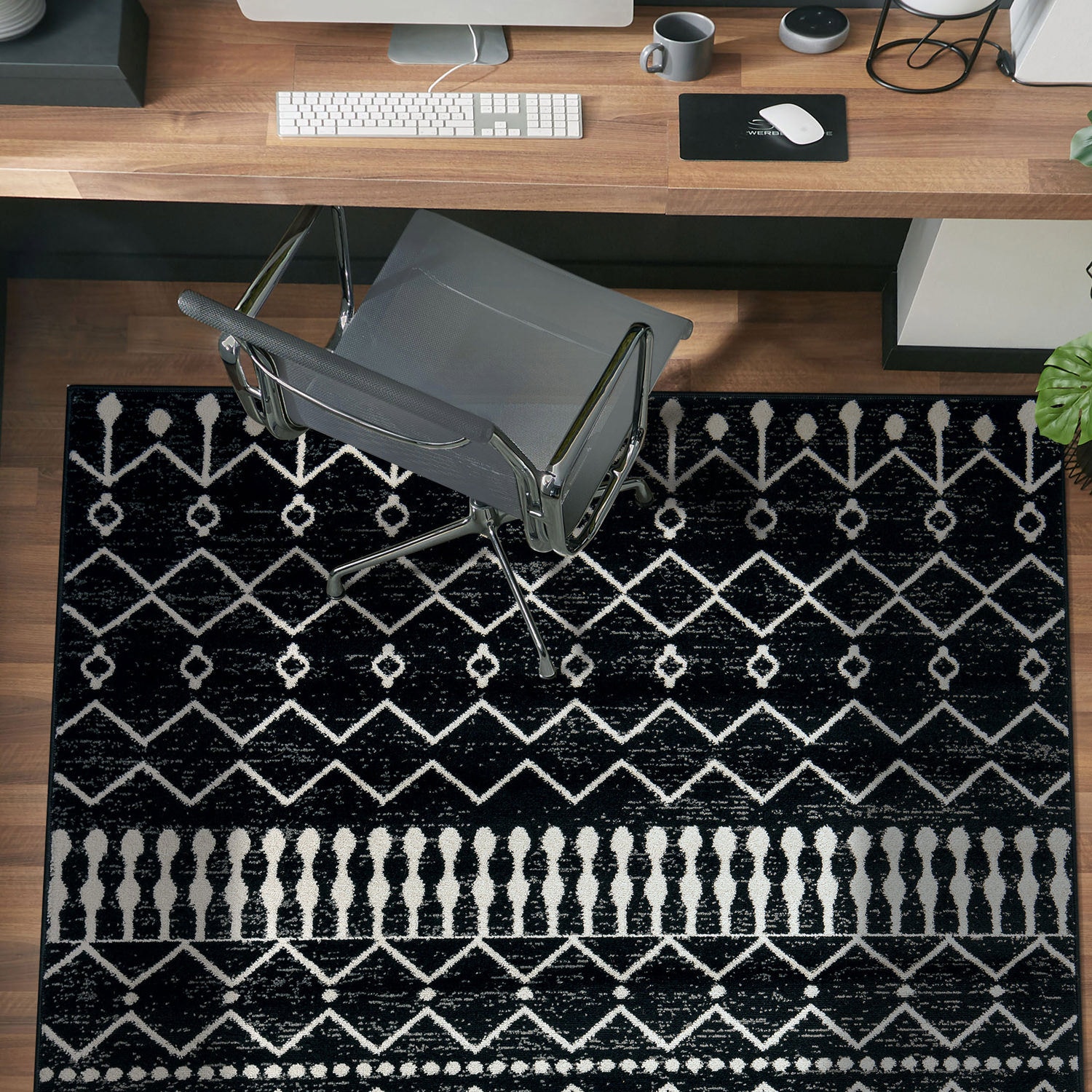 World Rug Gallery WR96BLACK4X6 rugs - View #2