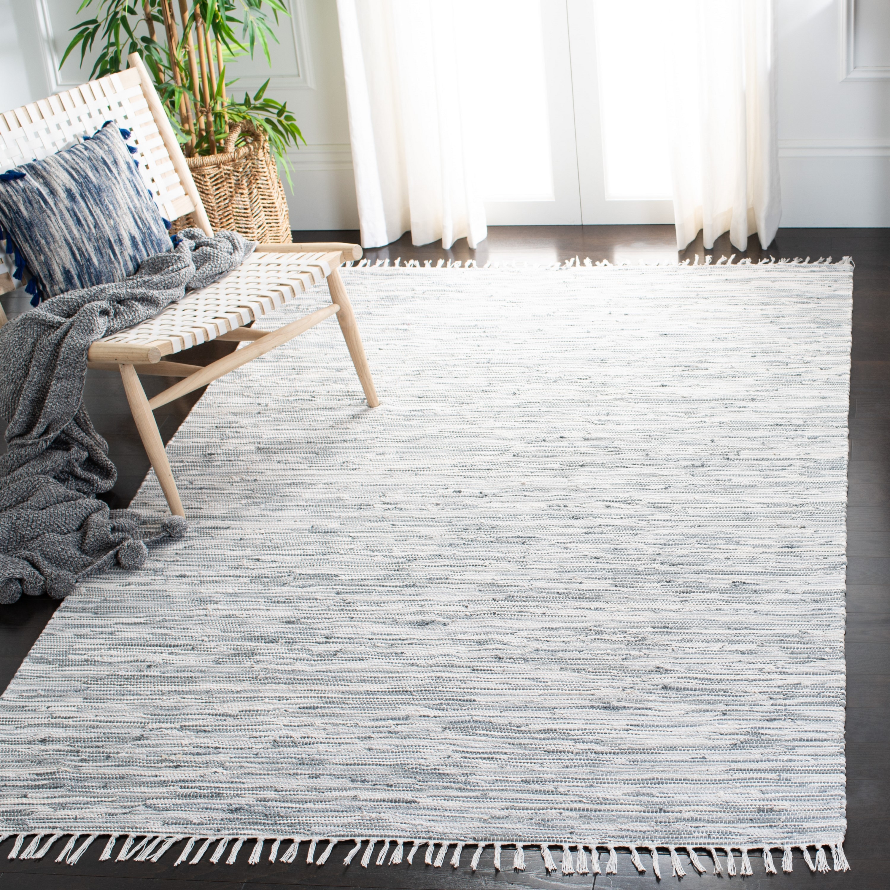 Safavieh MTK753A-6SQ Montauk Caspar 6 x 6 (ft) Cotton Silver Square Indoor Abstract Coastal Area rug