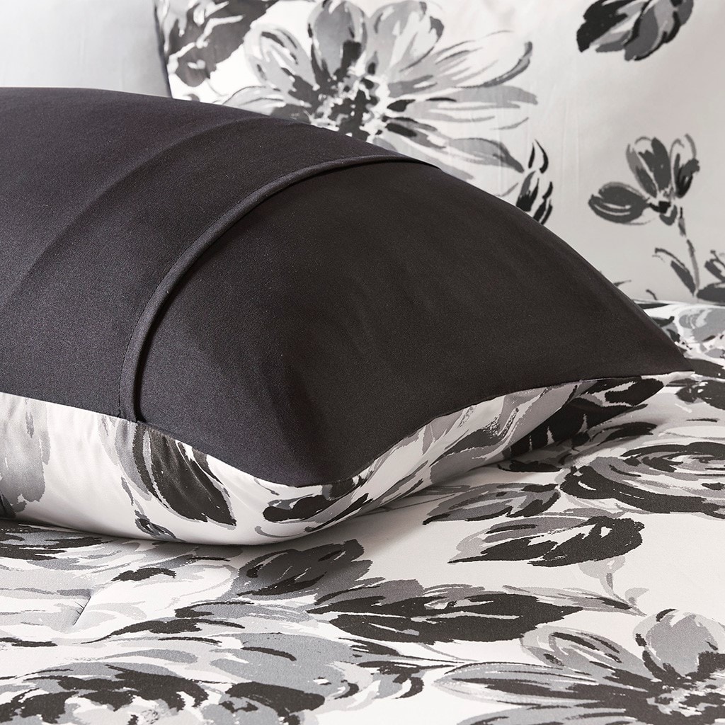 Gracie Mills 1951-01DI Comforters-And-Bedspreads - View #2