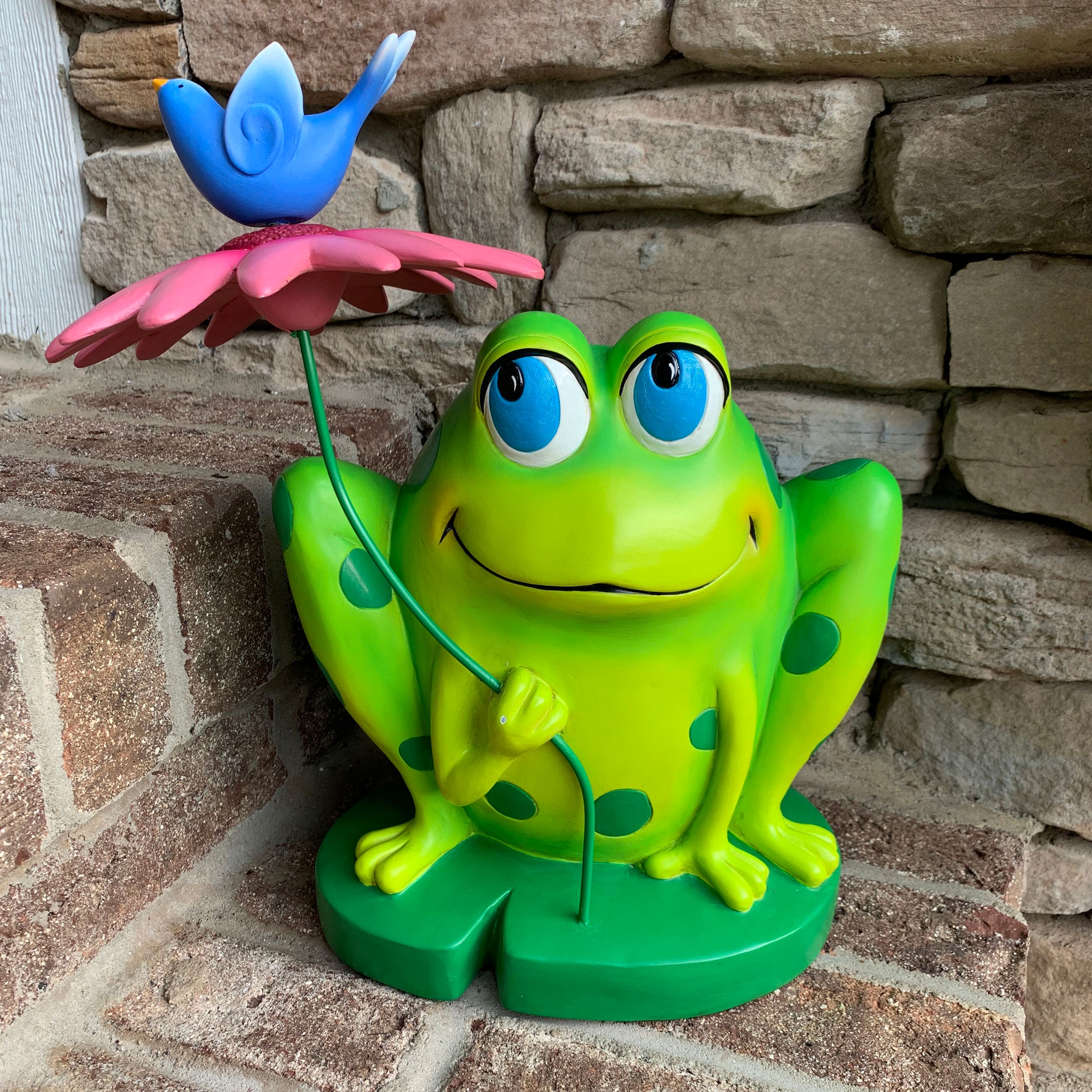 Backyard Glory 13.125-in H x 9.5-in W Green Frog Garden Statue in the Garden  Statues department at