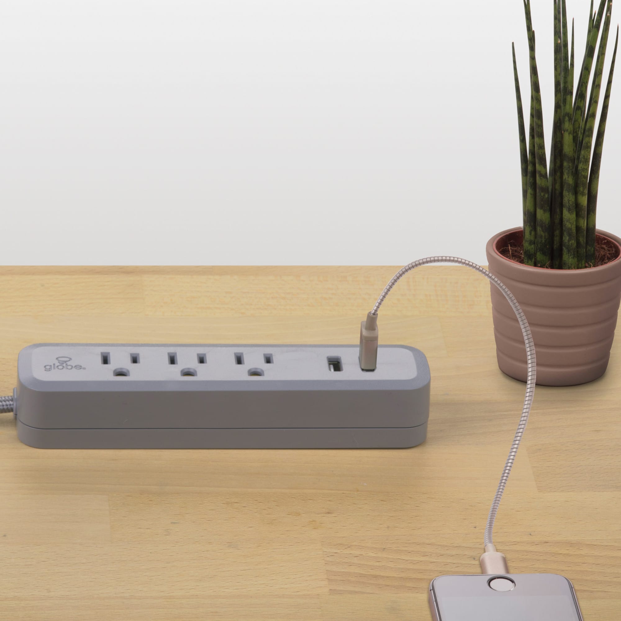 Globe Electric 78252 Surge-Protectors - View #5