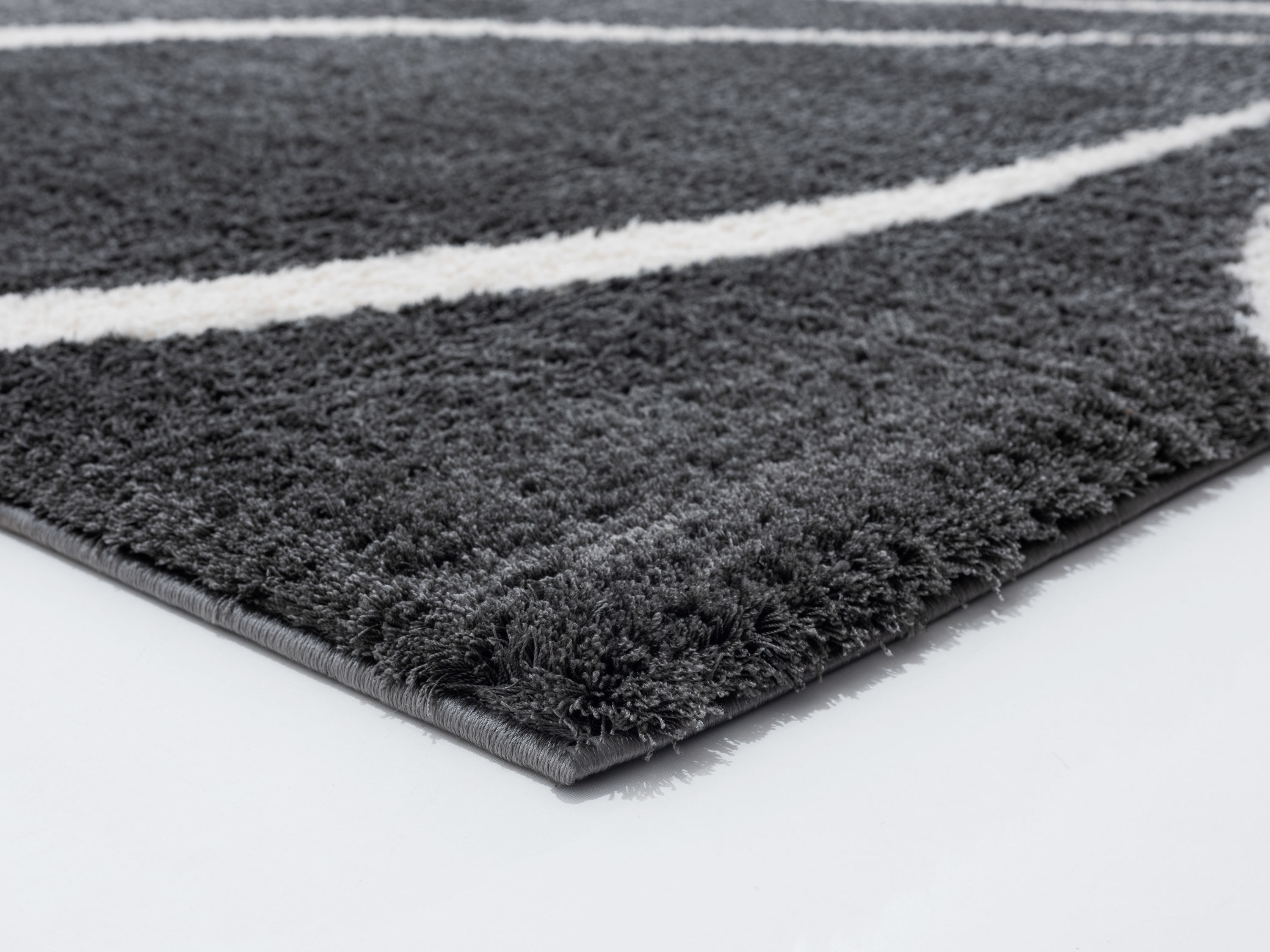 United Weavers Of America 1840 20699 88R rugs - View #2