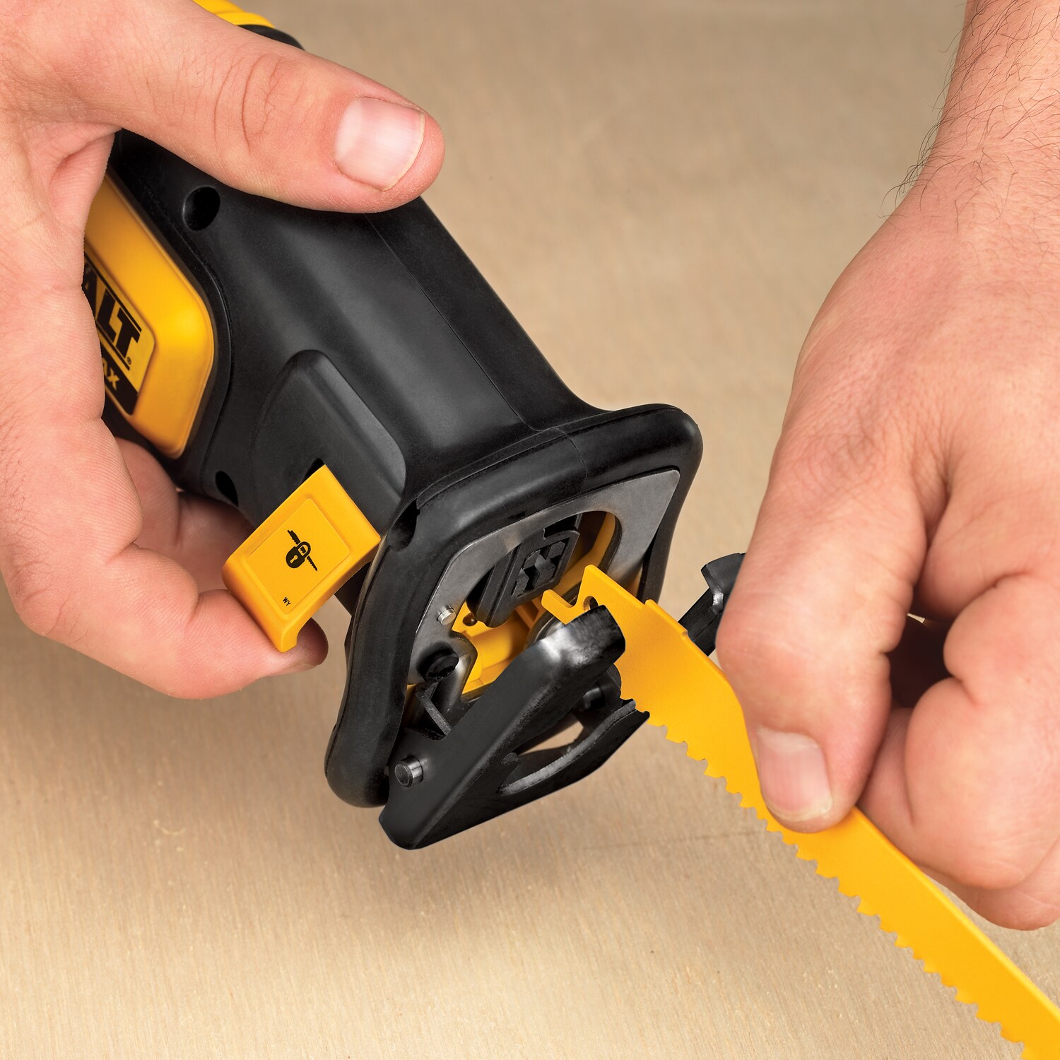 DeWALT 20V MAX Cordless Reciprocating Saw (Bare Tool) – Cable