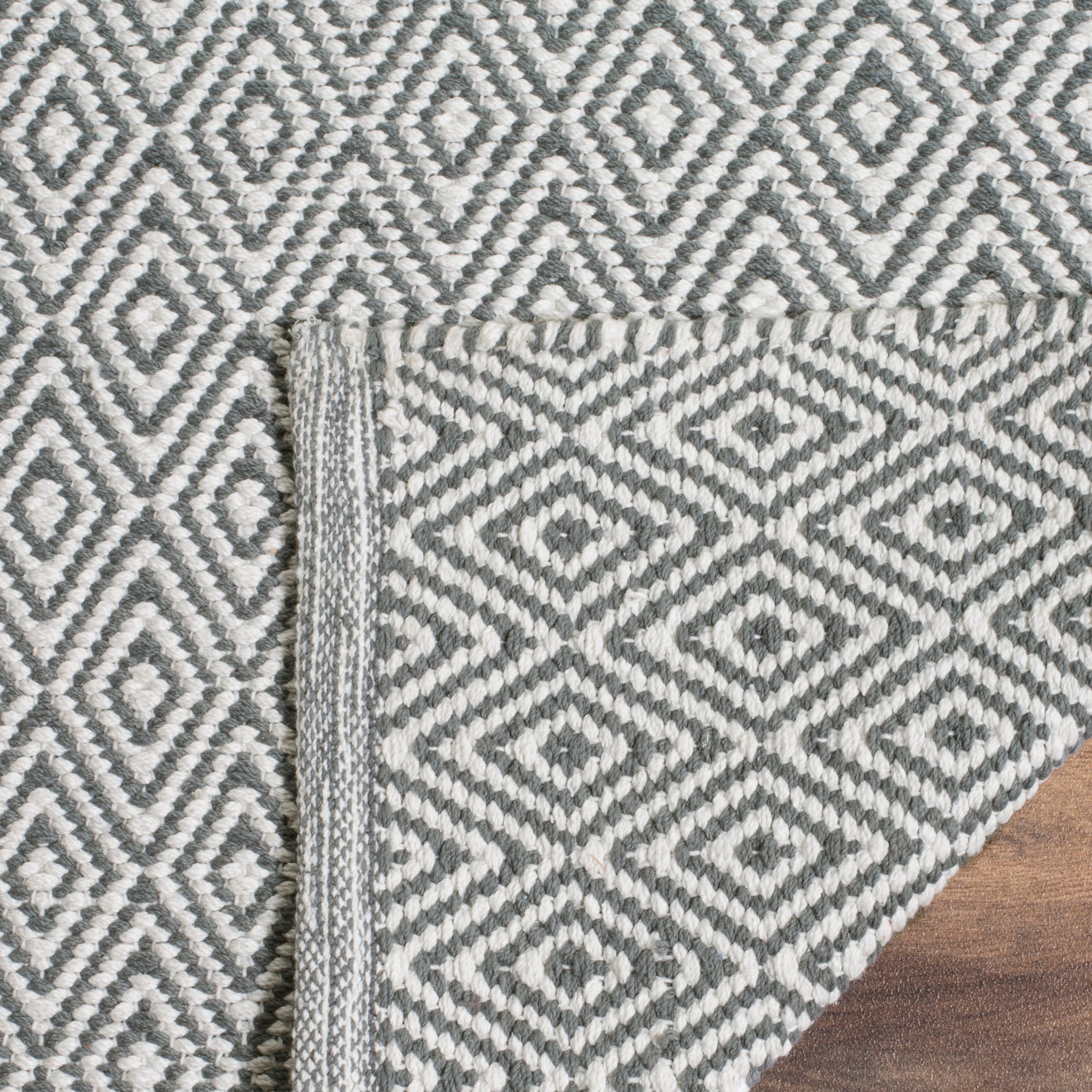 Safavieh MTK515C-28 rugs - View #3