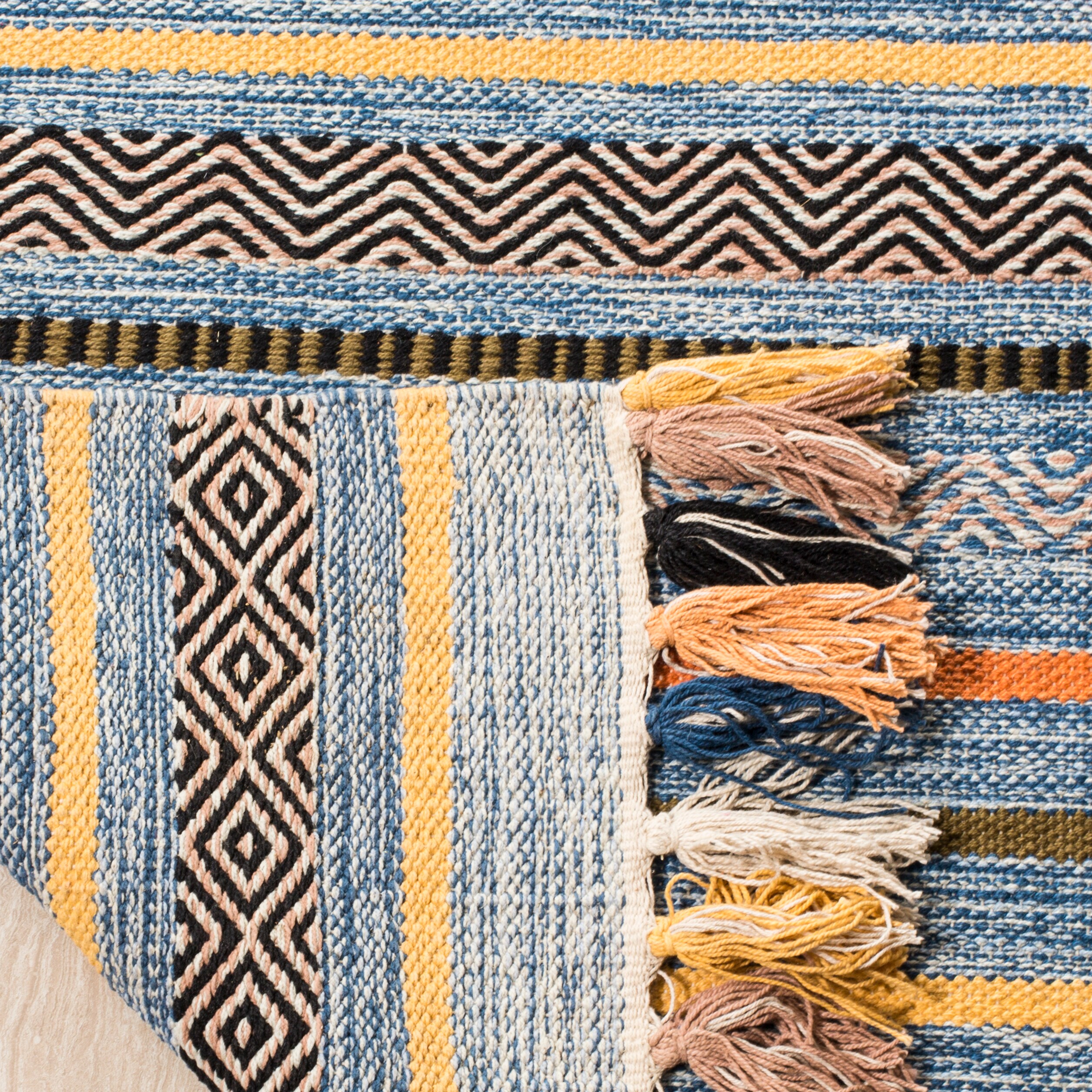 Safavieh MTK901C-24 rugs - View #4