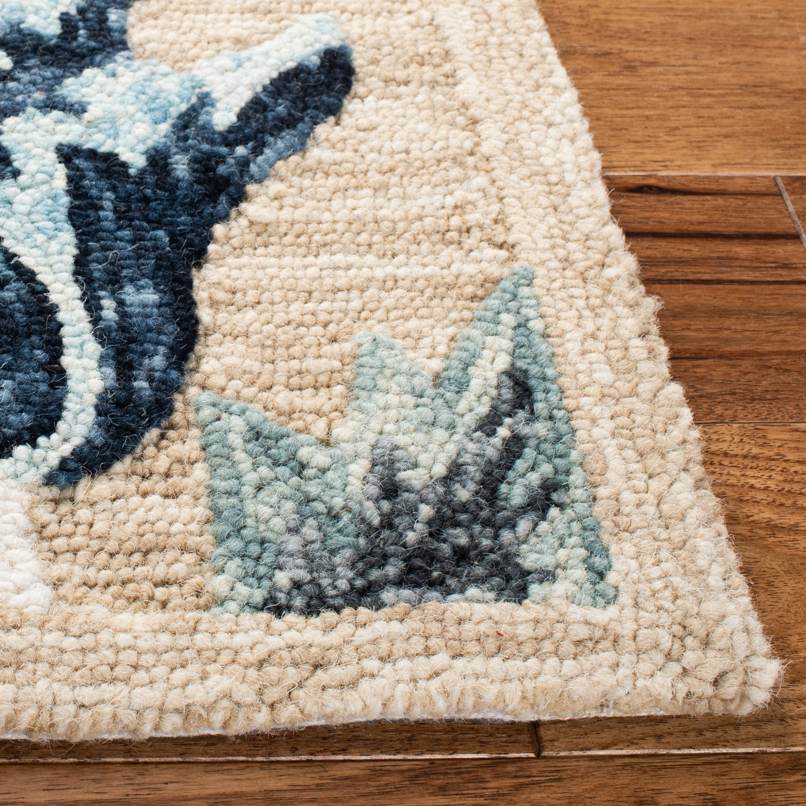 Beige and Blue Floral Hand-Tufted Wool Area Rug, 5' x 8'