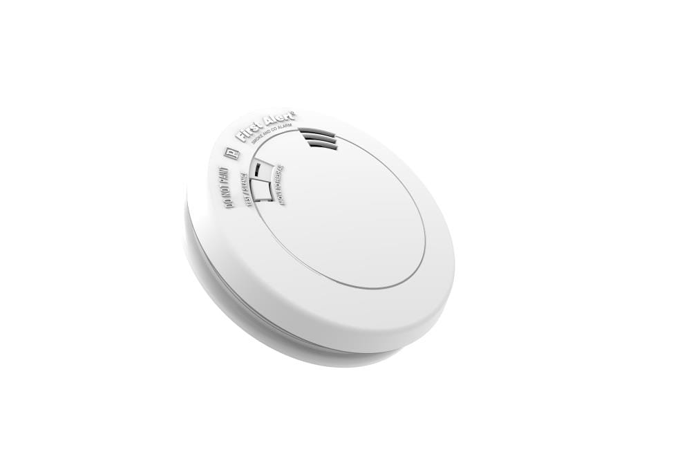 First Alert PRC710V 10-Year Battery-Operated Combination Smoke and Carbon Monoxide Detector with Voice Alert