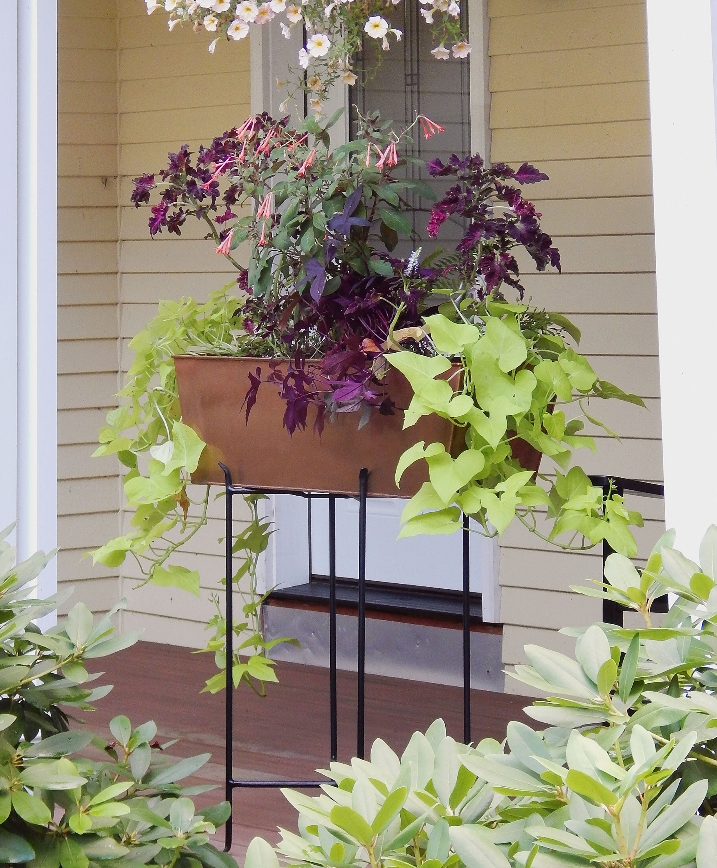 Minuteman International CWI-03 Plant-Stand - View #2