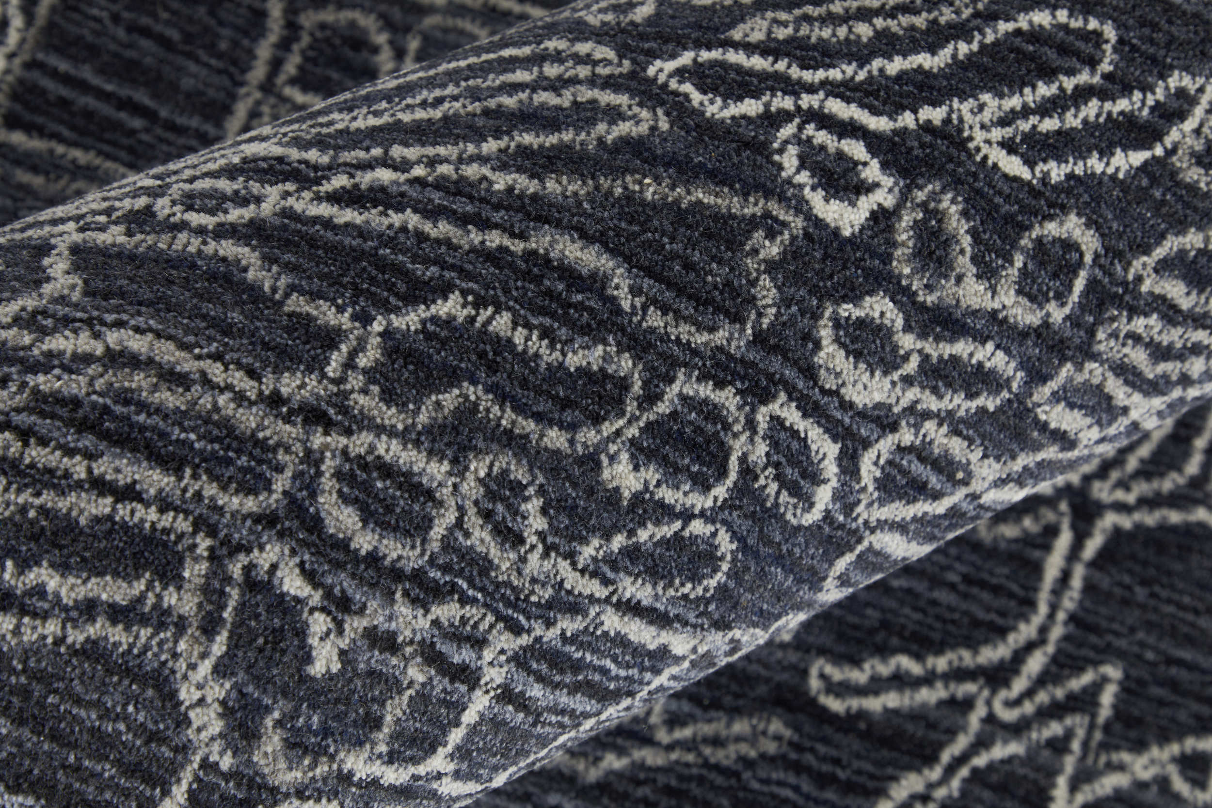 Room Envy WTNR8891NVYIVYE10 rugs - View #5