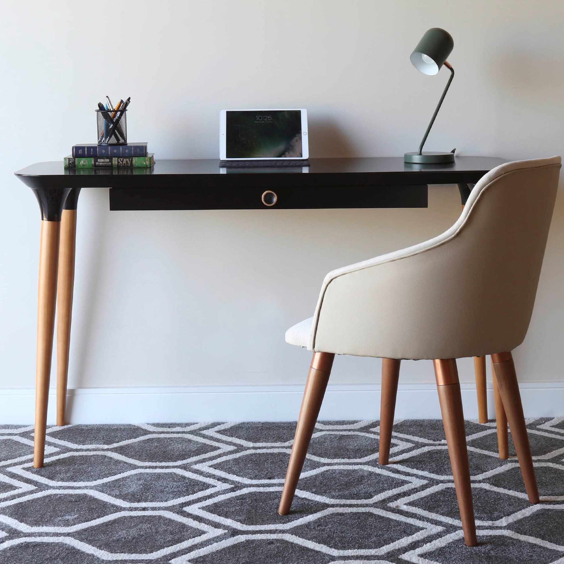 Manhattan Comfort 253252 HomeDock 53.14-in Black Modern/Contemporary Computer desk