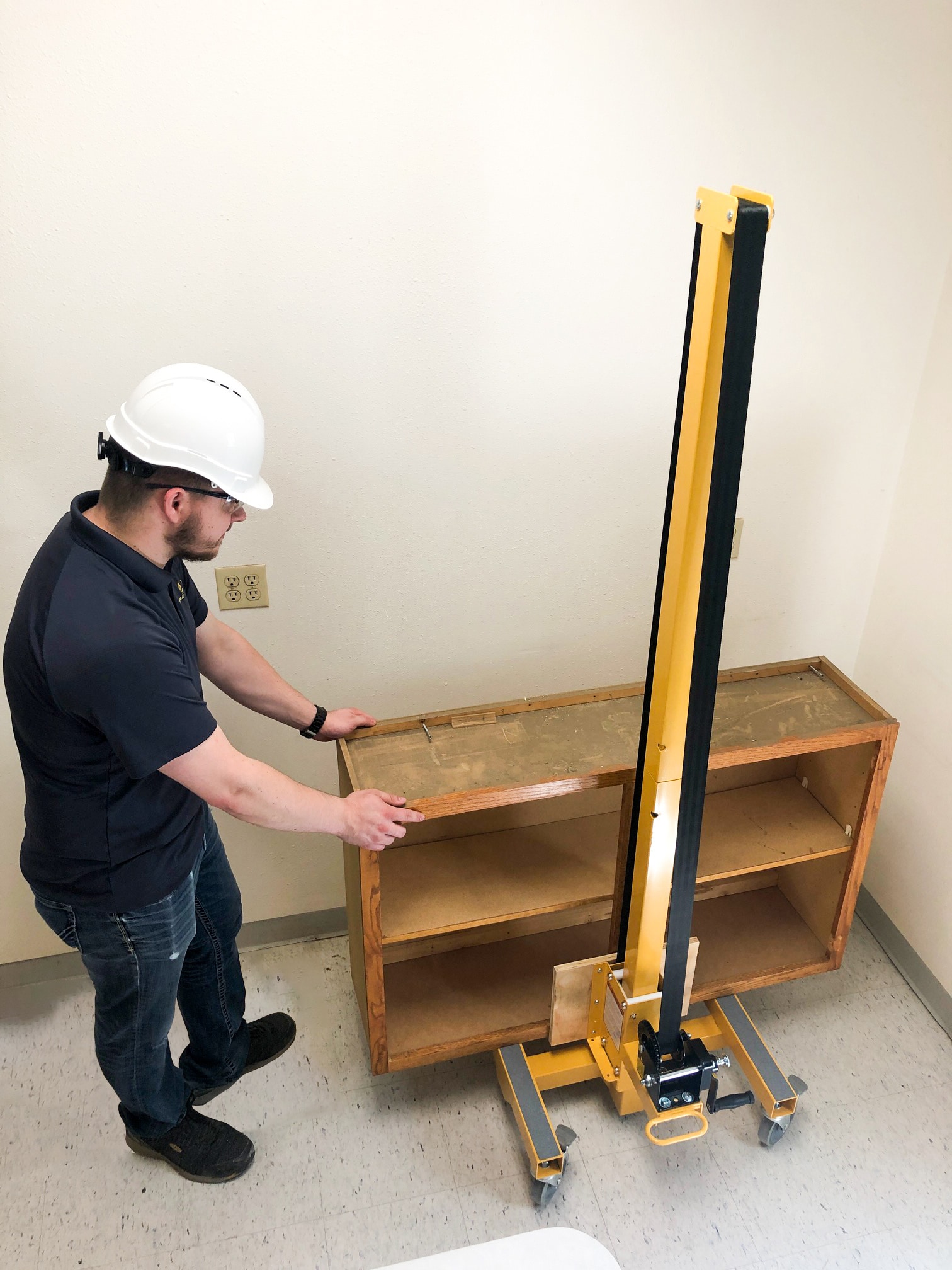 Cabinetizer Cabinetizer Cabinet Lift Model 72 25-in L x 25-in W  Carbon/Steel Contractor Lift in the Drywall Lifts & Panel Carriers  department at