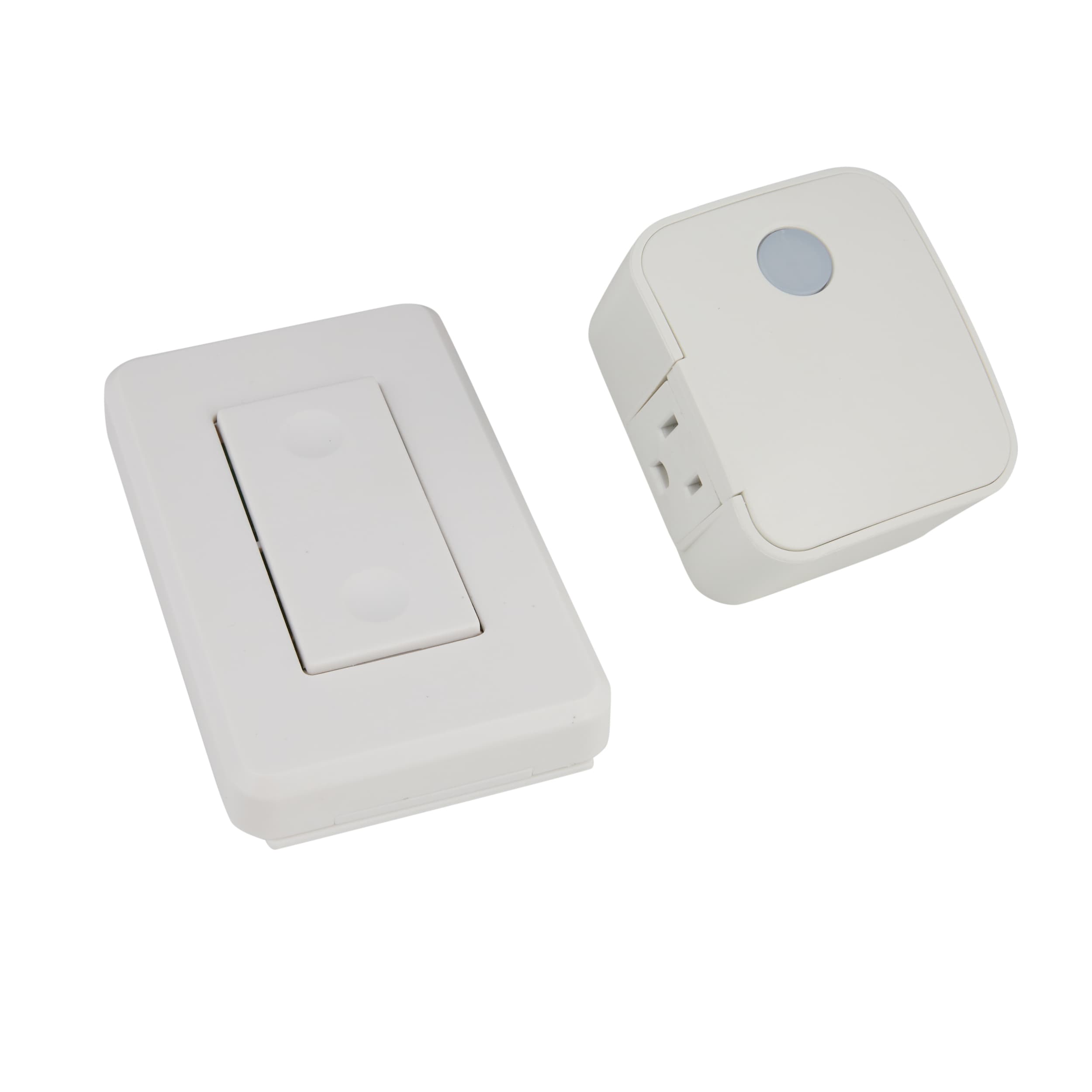 Utilitech White Remote Control Outlet in the Lamp & Light Controls  department at