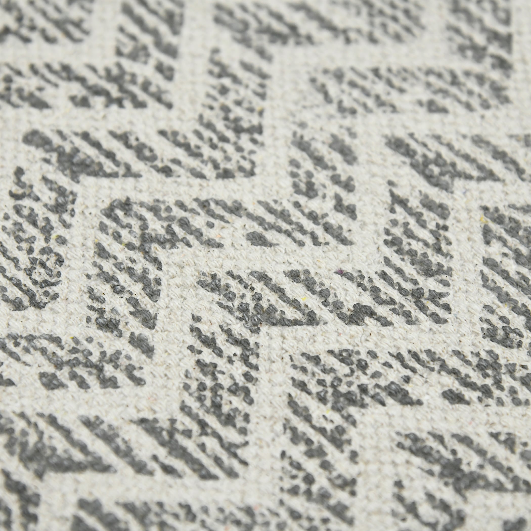Hand-Woven Cotton Gray Geometric Braided Tassel Rug 7'6" x 10'