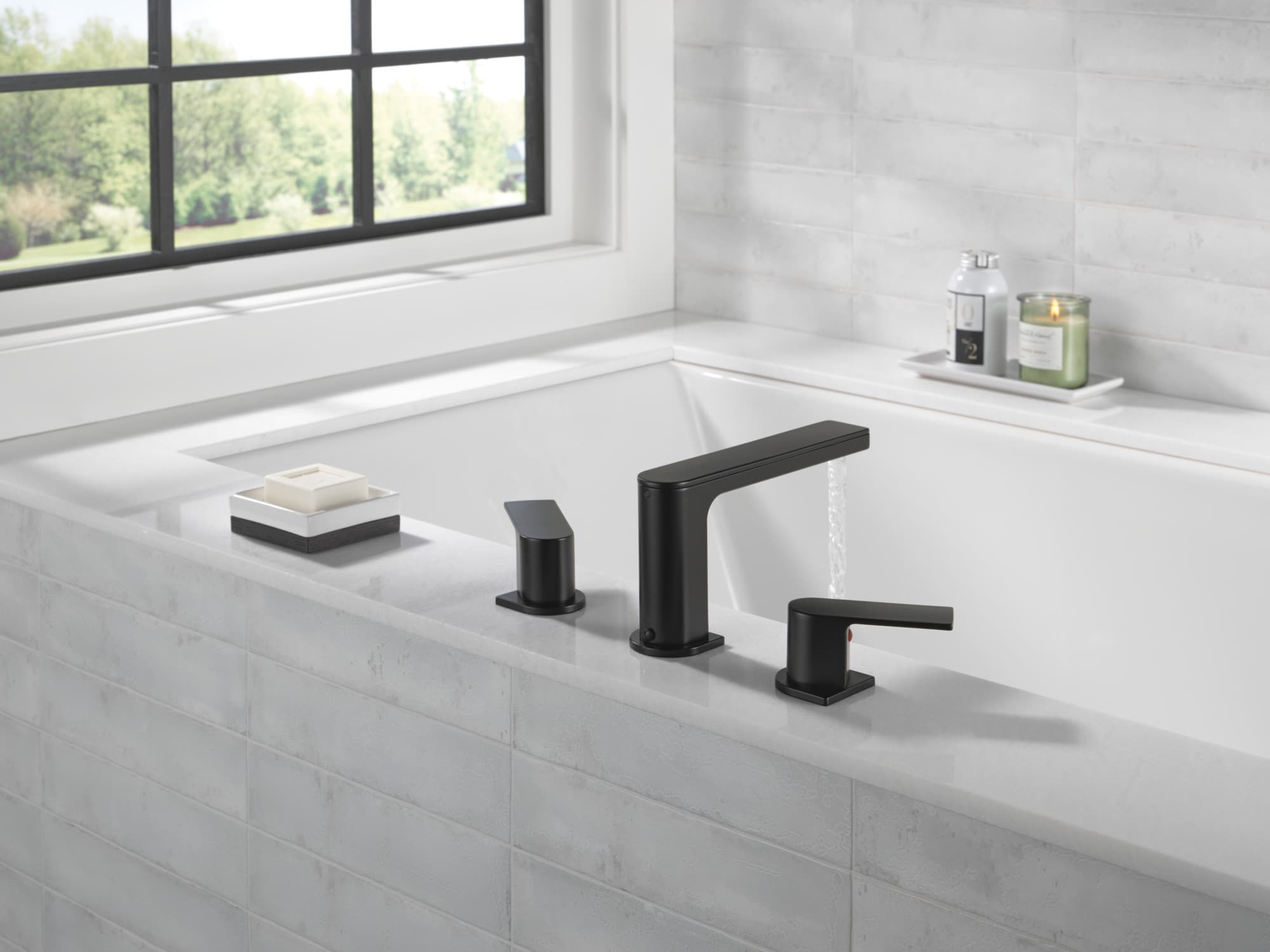 Peerless PTT4319-BL Roman-Tub-Faucets - View #5