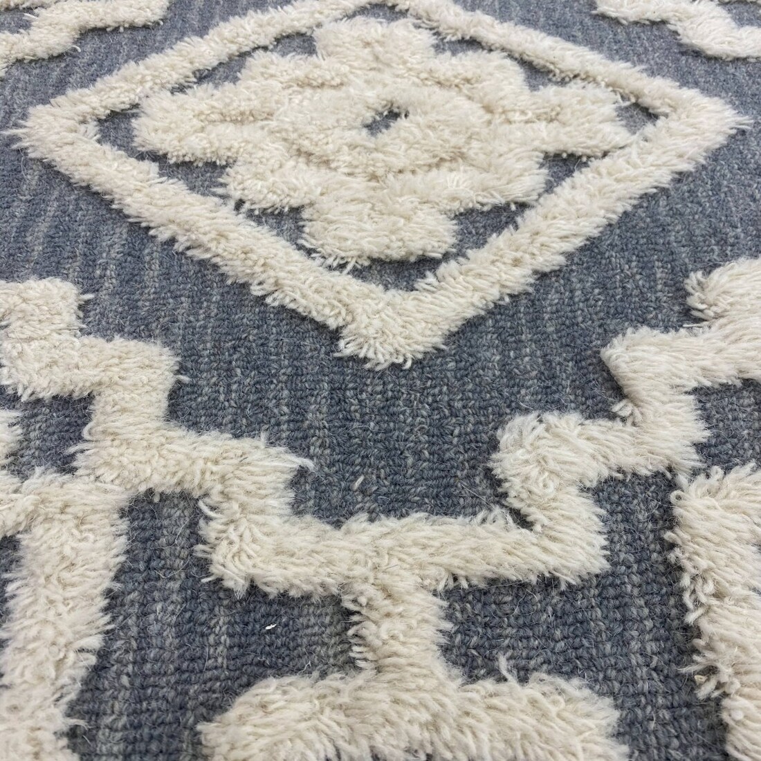 Gray and Cream Tufted Geometric Wool Round Area Rug, 6 ft.