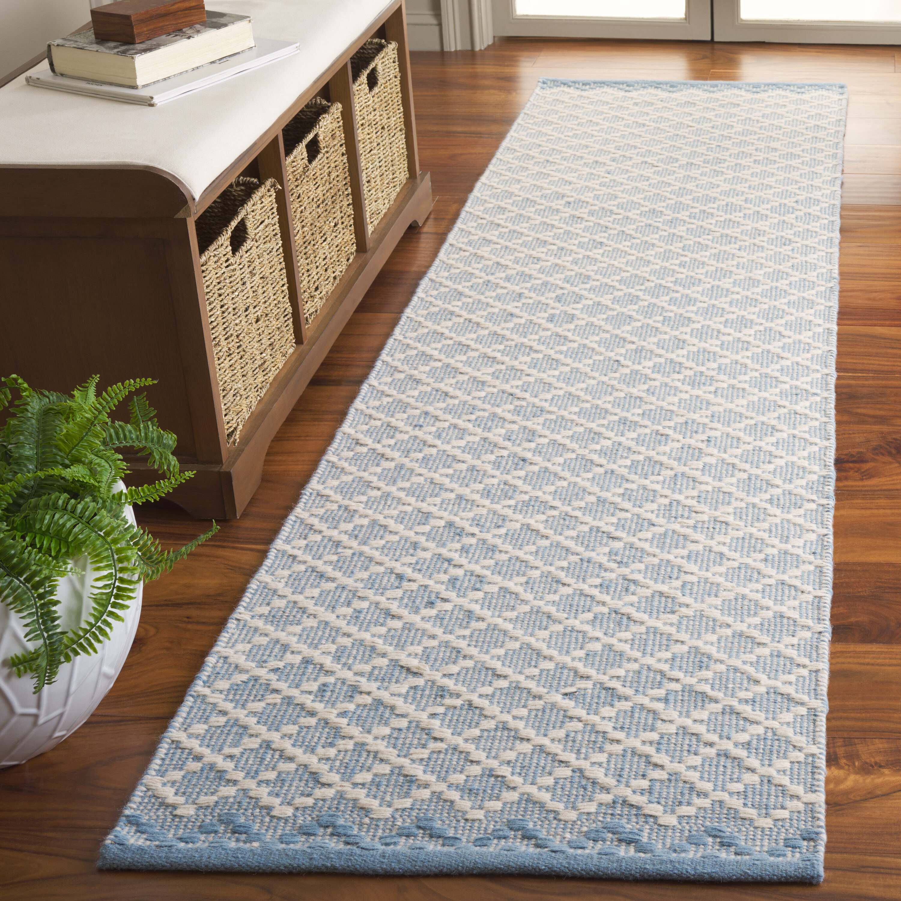  Vermont 908 Light Blue/Ivory Solid / Tonal 2ft-3in x 9ft Runner Rug