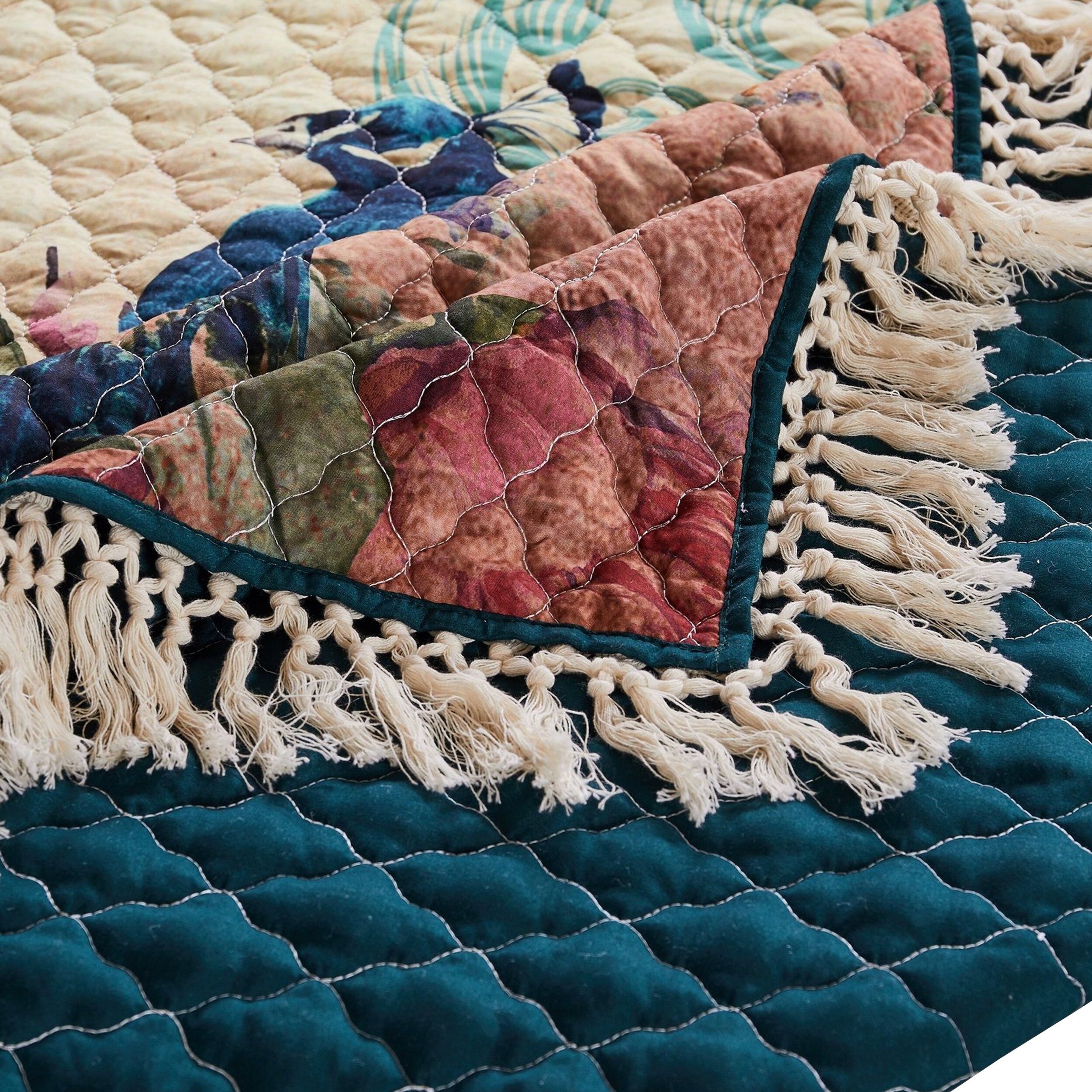 Benzara BM226419 bedding - View #4