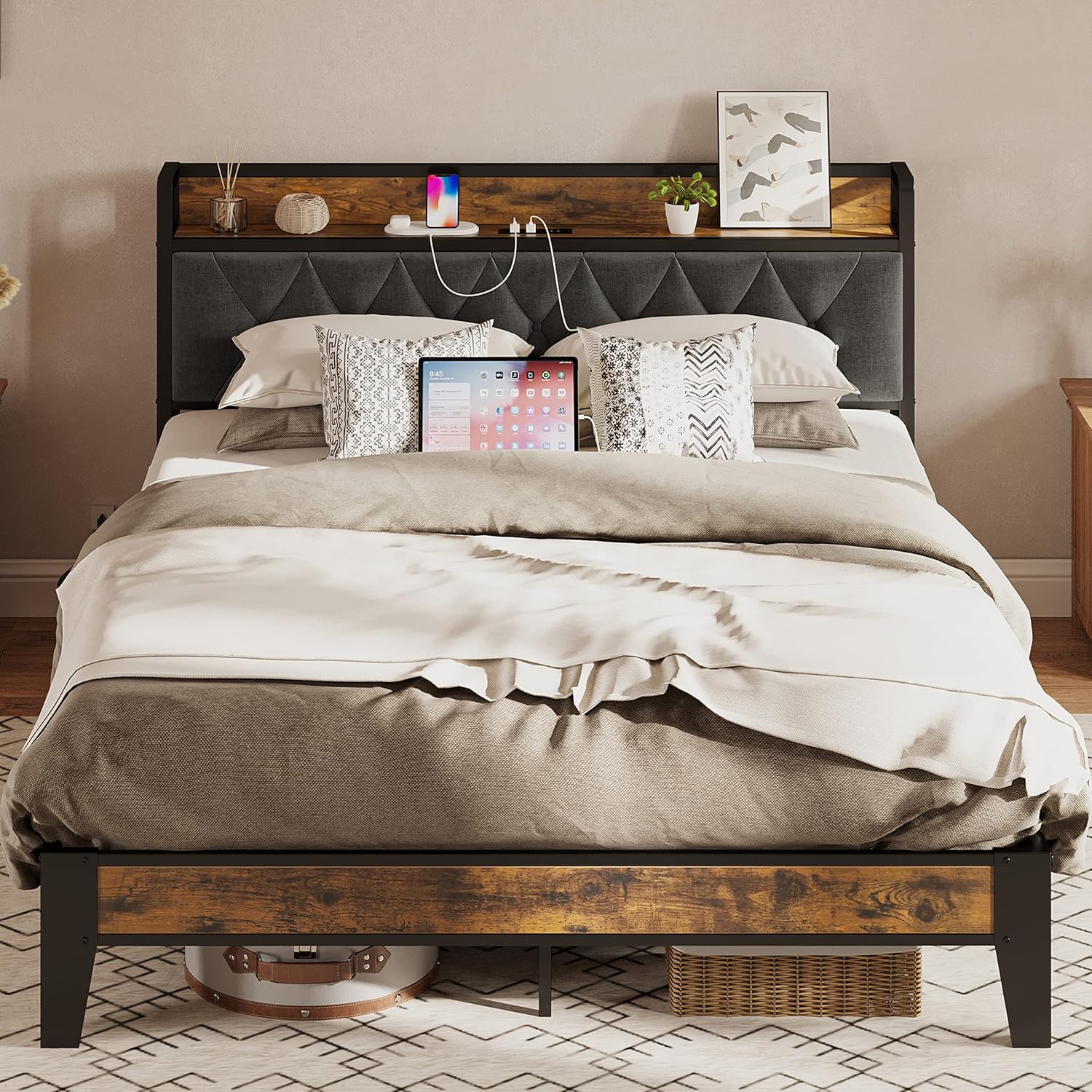 Anctor UB2PPKCOTVF9QHKS 55.1-in W Vintage Brown and Gray Full Size Bed Frame with Storage Headboard and Outlets