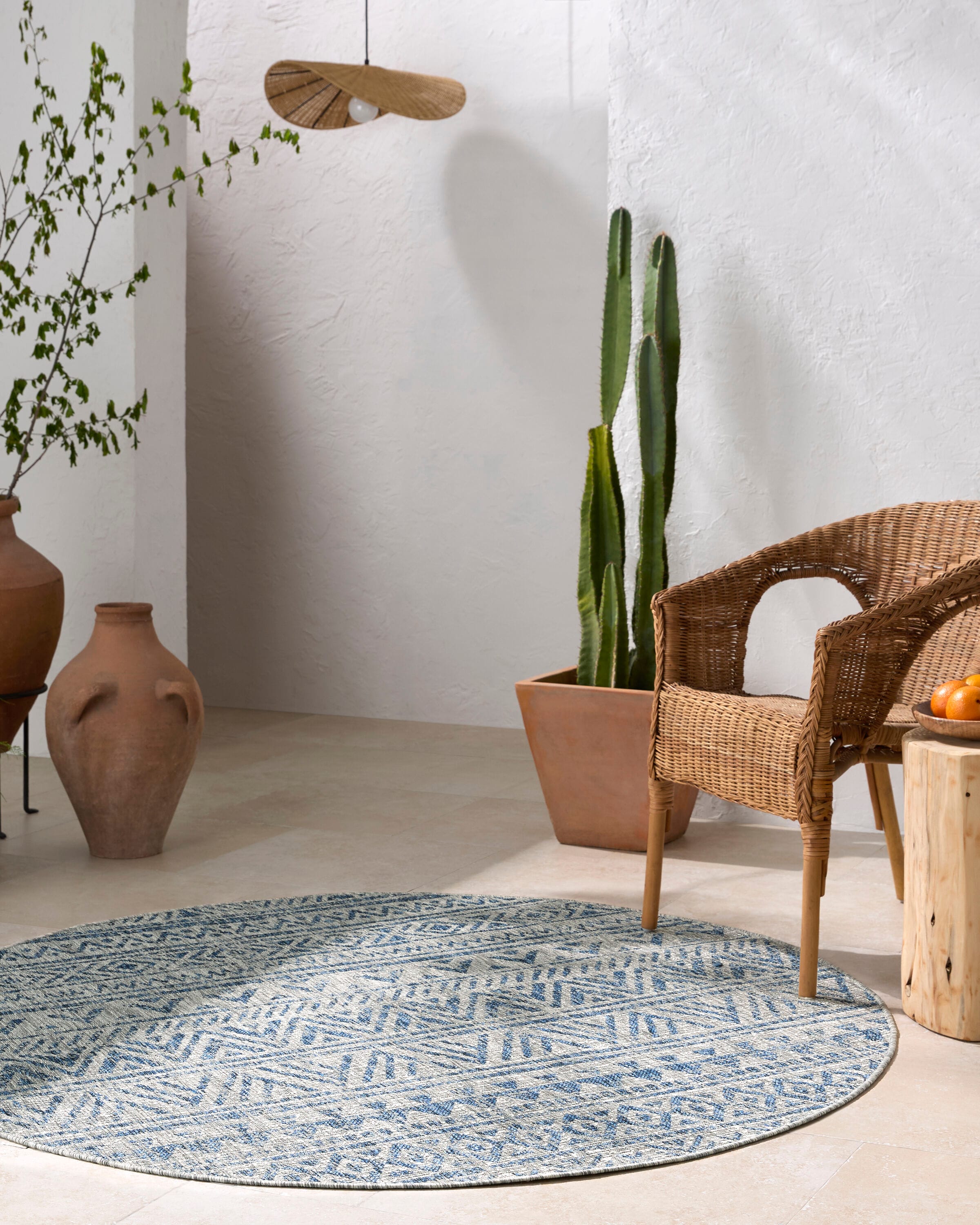 Livabliss EAG2306-710RD Eagean 8 x 8 (ft) Synthetic Blue Round Indoor/Outdoor Chevron Bohemian/Eclectic Area rug