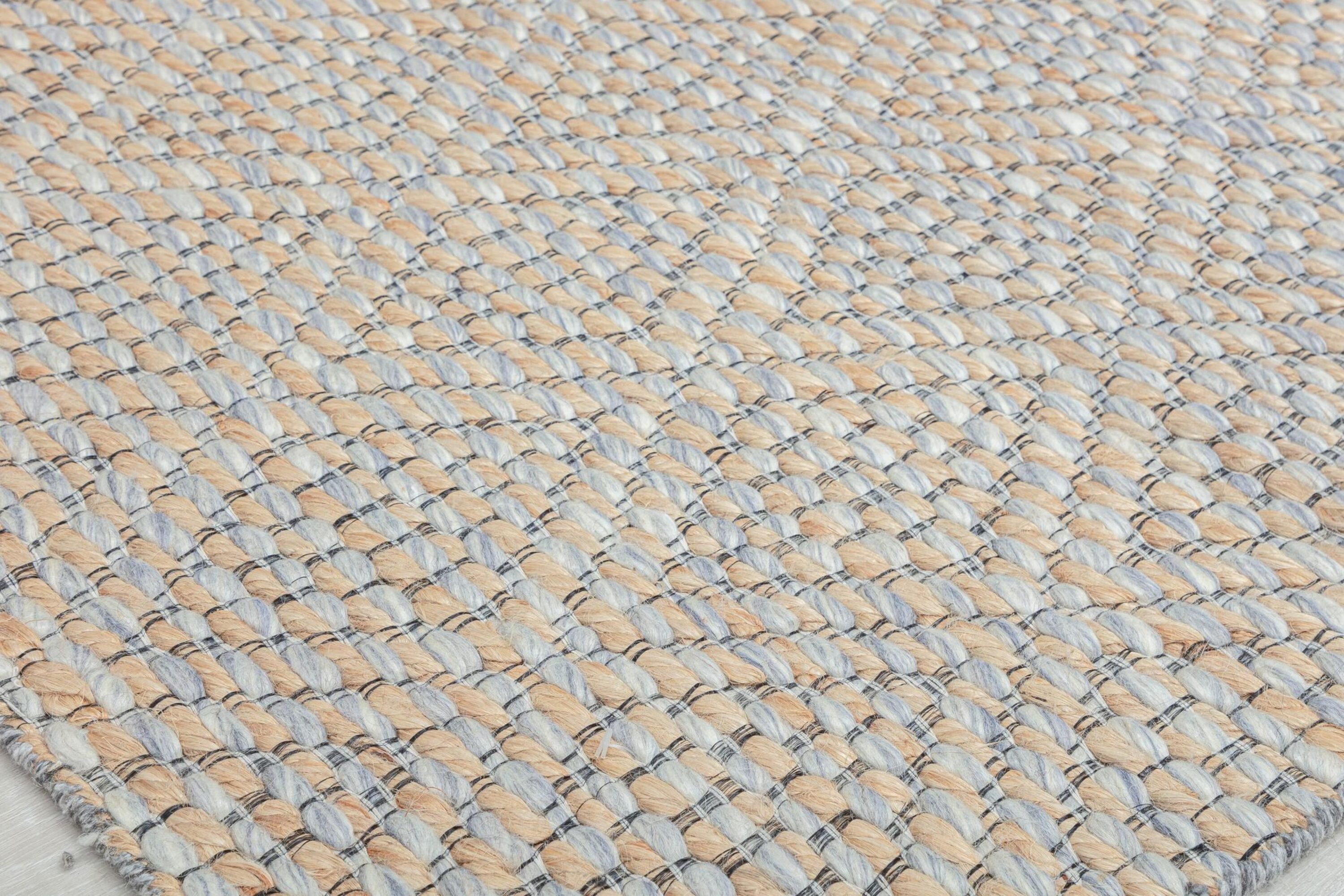 Gray and Beige Diamond Wool 5' x 7' Area Rug