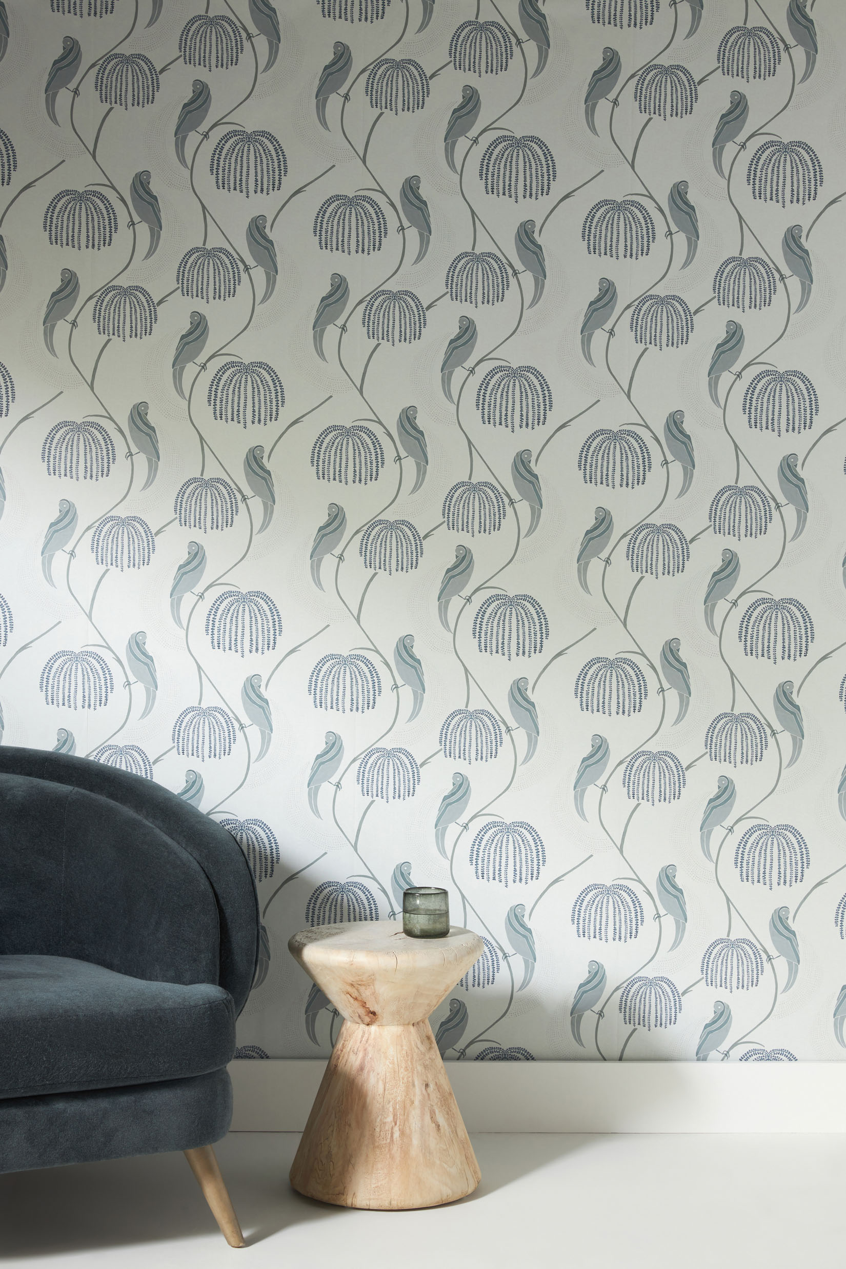 York Wallcoverings Lemieux Et Cie 56.4-sq Ft Blue Non-woven Ivy/Vines ...