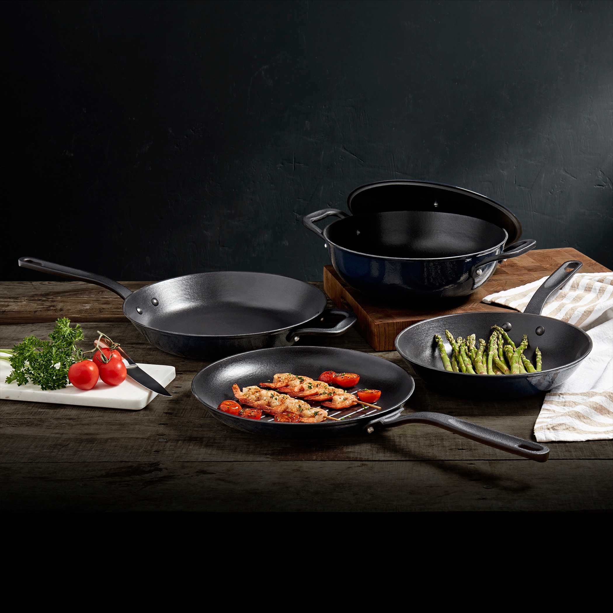 Enameled Black Carbon Steel Dutch Oven by BK - The Culinarium