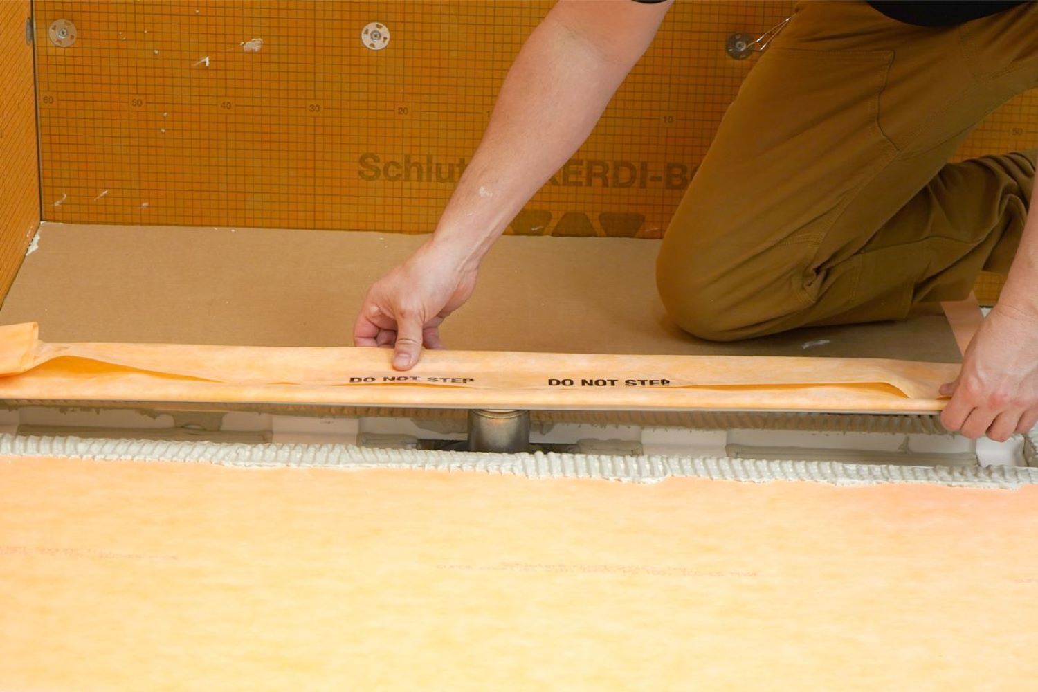 Schluter Systems KLAM5K Drains-Flanges - View #3