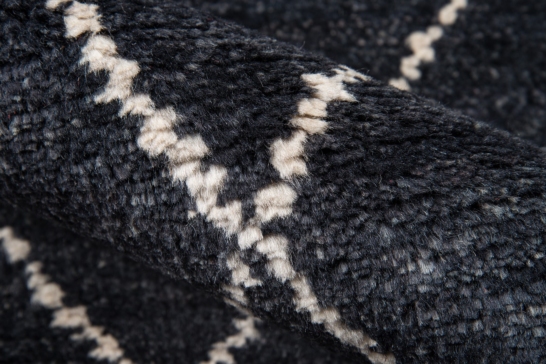 Momeni ATLASATL-5CHR2030 rugs - View #3